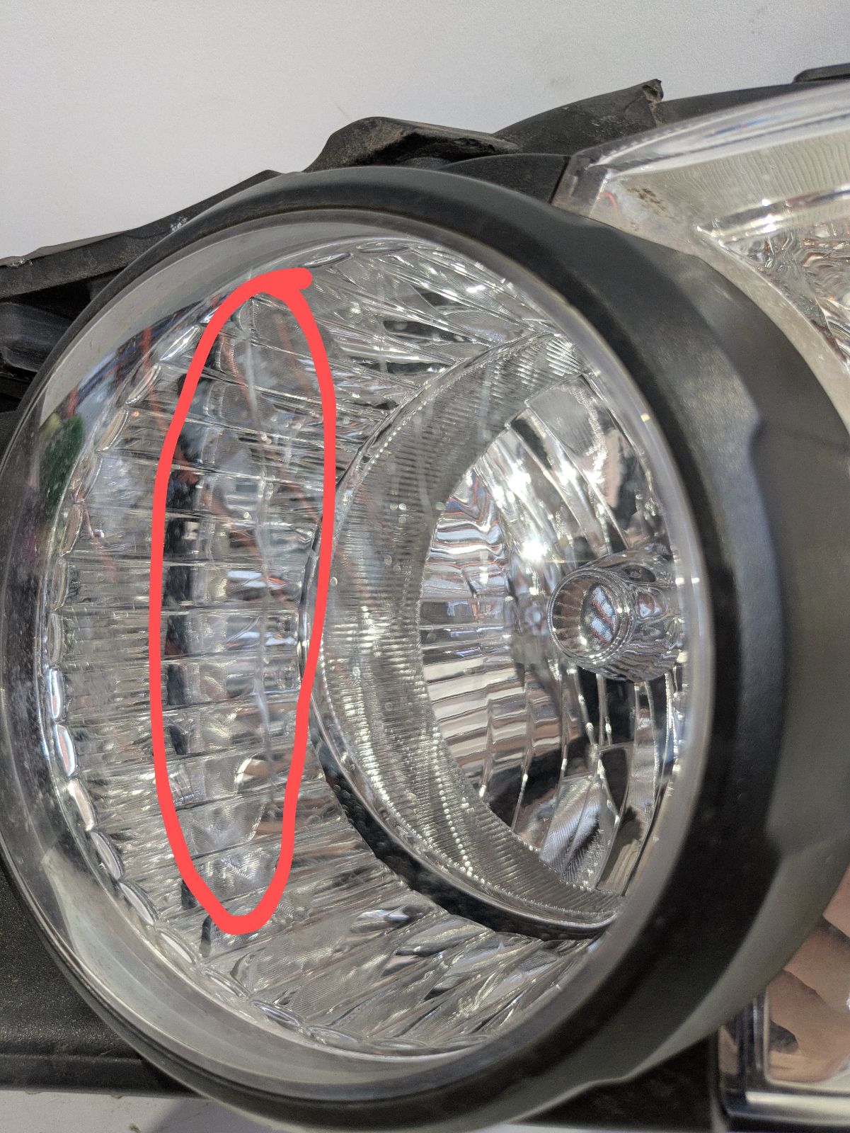 faro_derecho_96831062_chevrolet_aveo_hatchback_t300_1_4