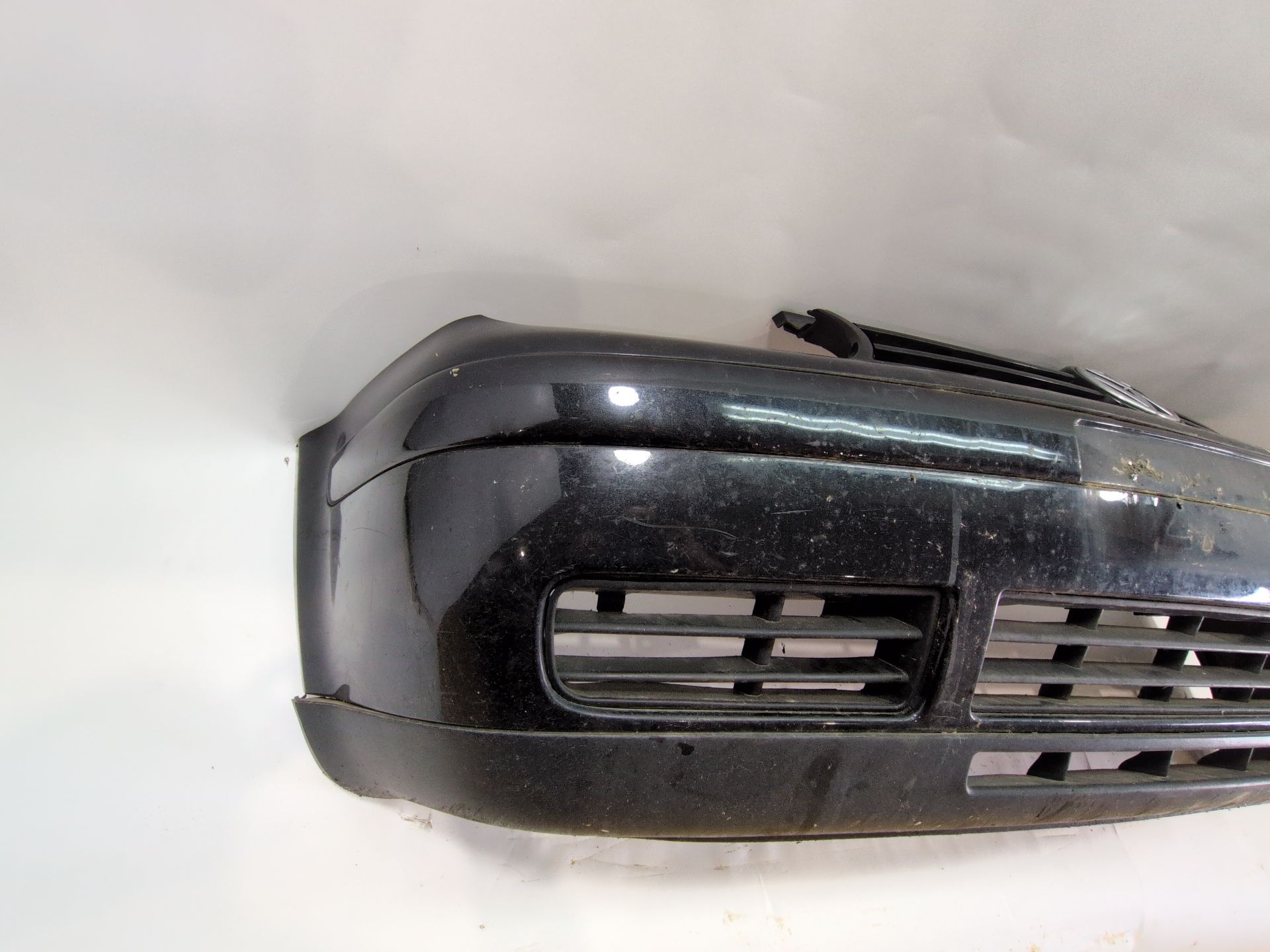 paragolpes_delantero_1j0807217c_color_exterior_n_de_pintura_z4_c9z_1j0_807_217_c_volkswagen_golf_iv_1j1_1_8_t