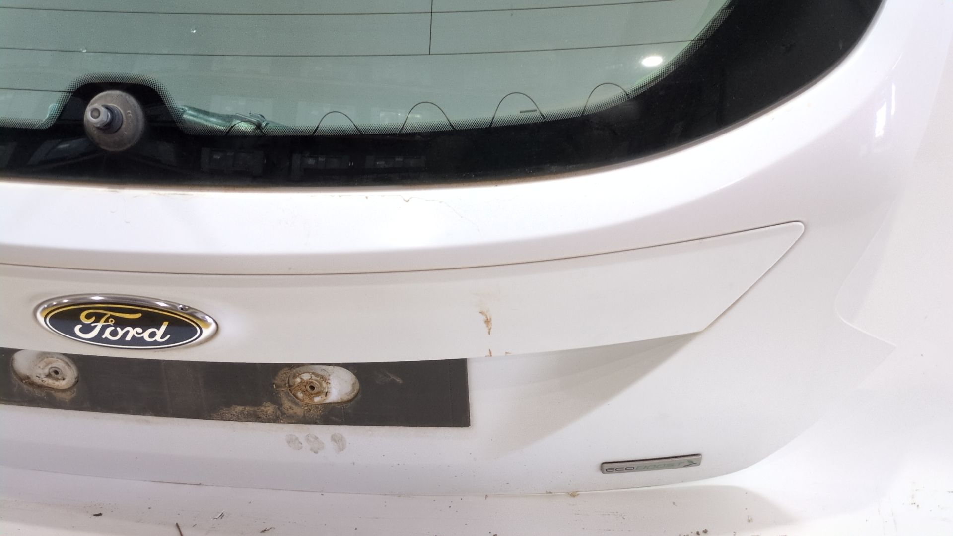 porton_trasero_pbm51a40410_pintura_exterior_blanco_pbm51_a40410_ford_focus_iii_1_0_ecoboost