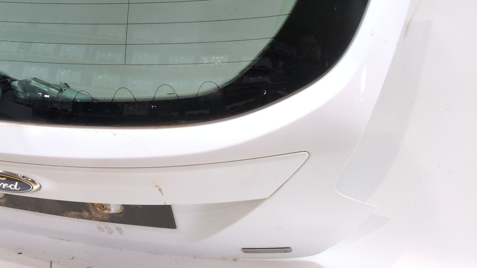 porton_trasero_pbm51a40410_pintura_exterior_blanco_pbm51_a40410_ford_focus_iii_1_0_ecoboost