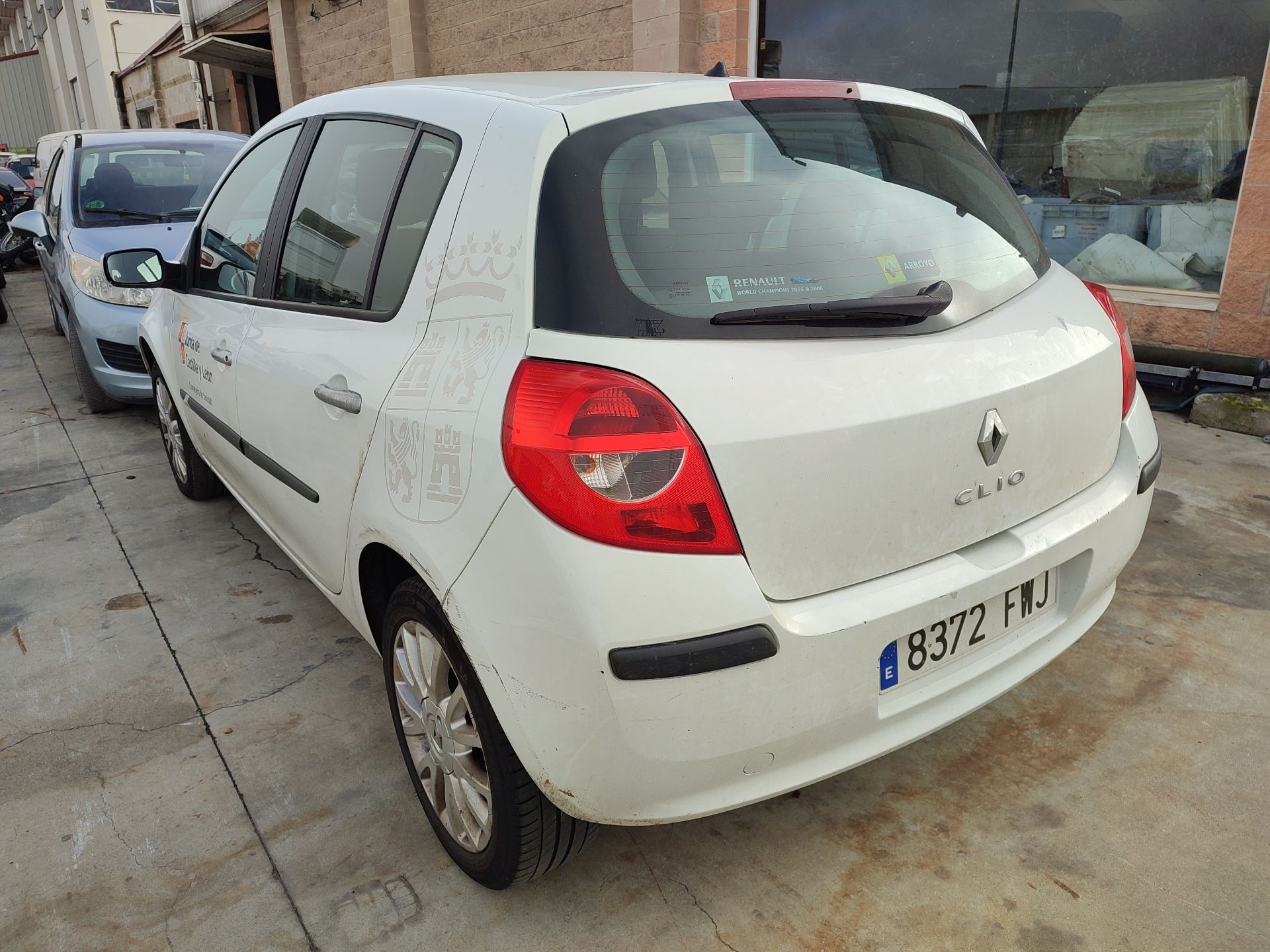 renault_clio_iii_br0_1_cr0_1
