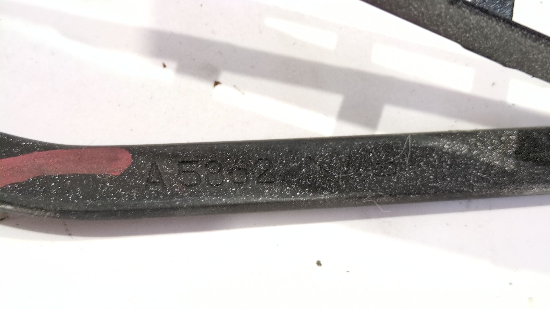 brazo_limpia_delantero_derecho_a5862nwb_a_5862_nwb_mazda_mx_5_ii_nb_1_8_16v_nb8c