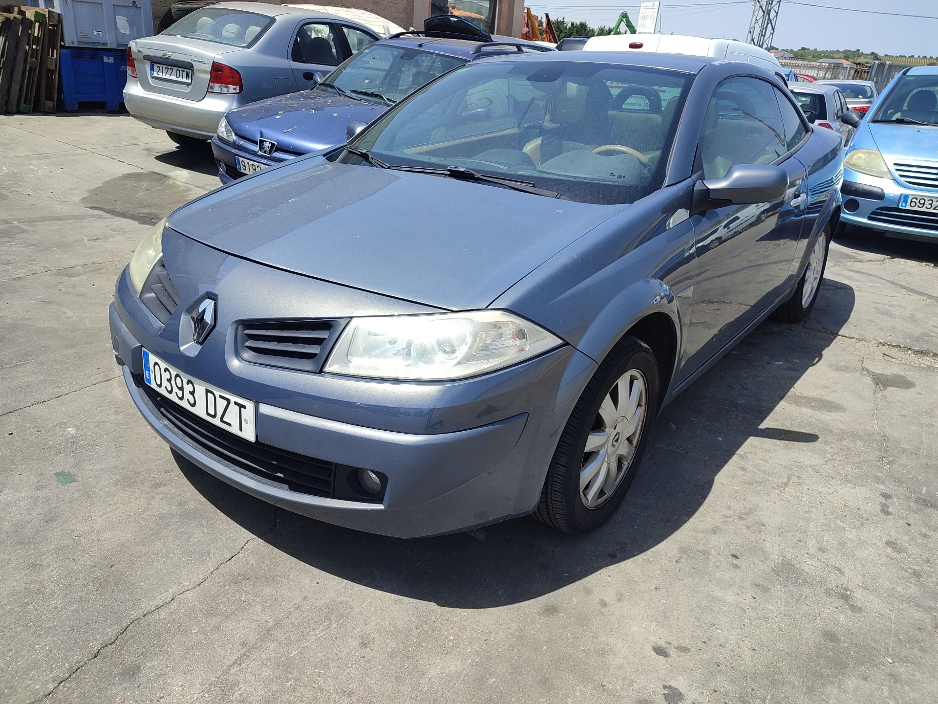 renault_megane_ii_coupe_cabriolet_em0_1