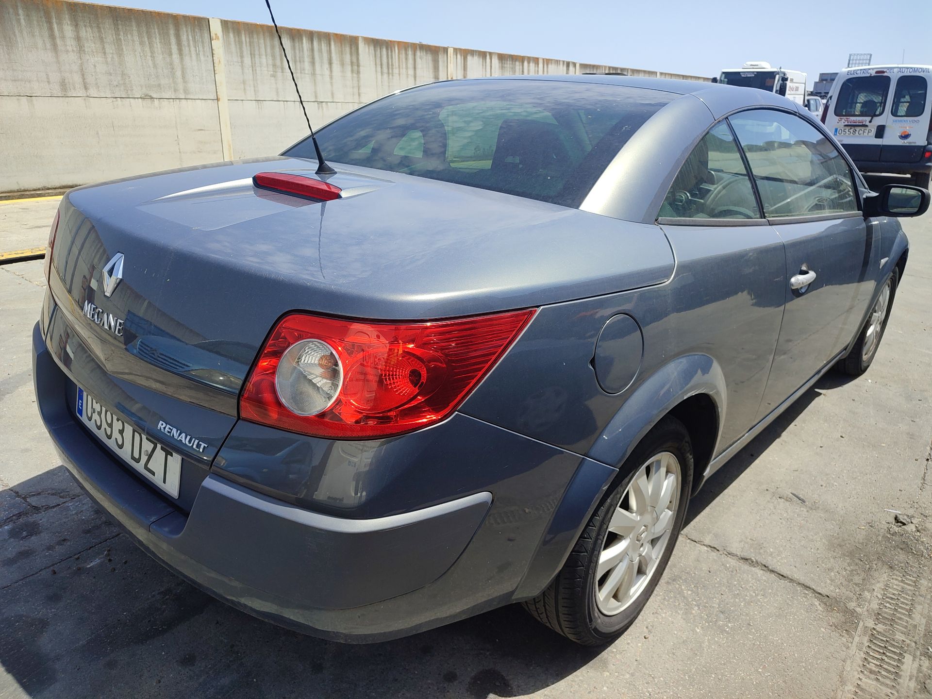 renault_megane_ii_coupe_cabriolet_em0_1