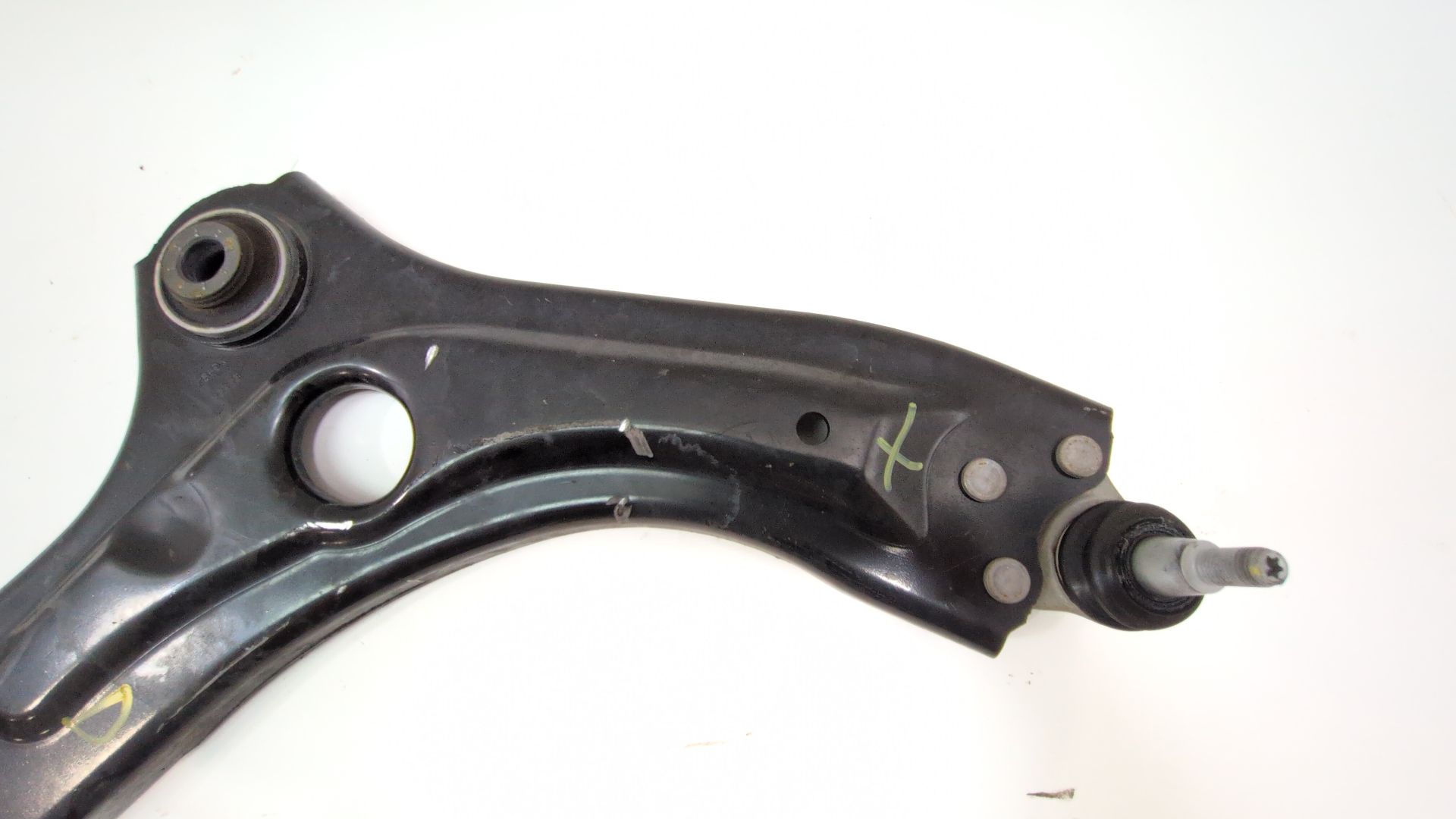 brazo_suspension_inferior_delantero_derecho_545002046r_dacia_duster_pym_pyn_1_2_tce_130_96kw_131cv