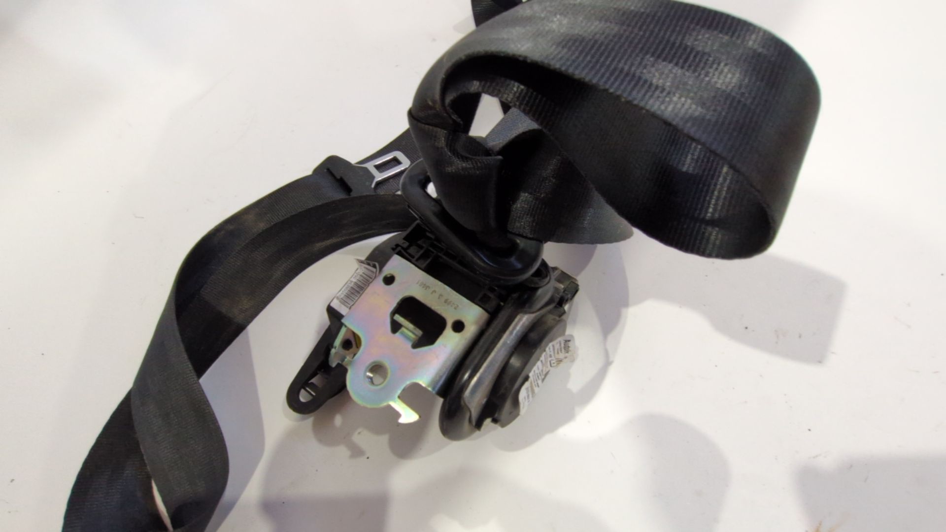 cinturon_seguridad_delantero_izquierdo_868856883r_renault_captur_i_j5_h5_0_9_tce_90