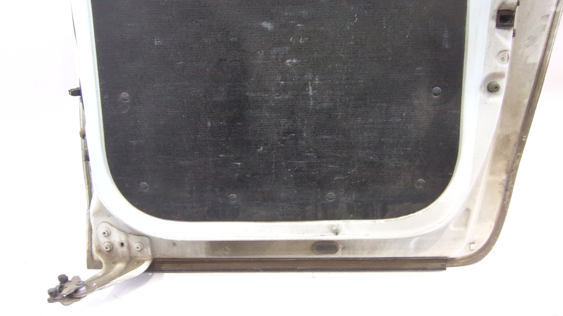 puerta_corredera_lateral_derecha_821004257r_color_carroceria_ov369_ice_white_bc_dacia_dokker_monospace_ke_1_5_dci_keaj_keah