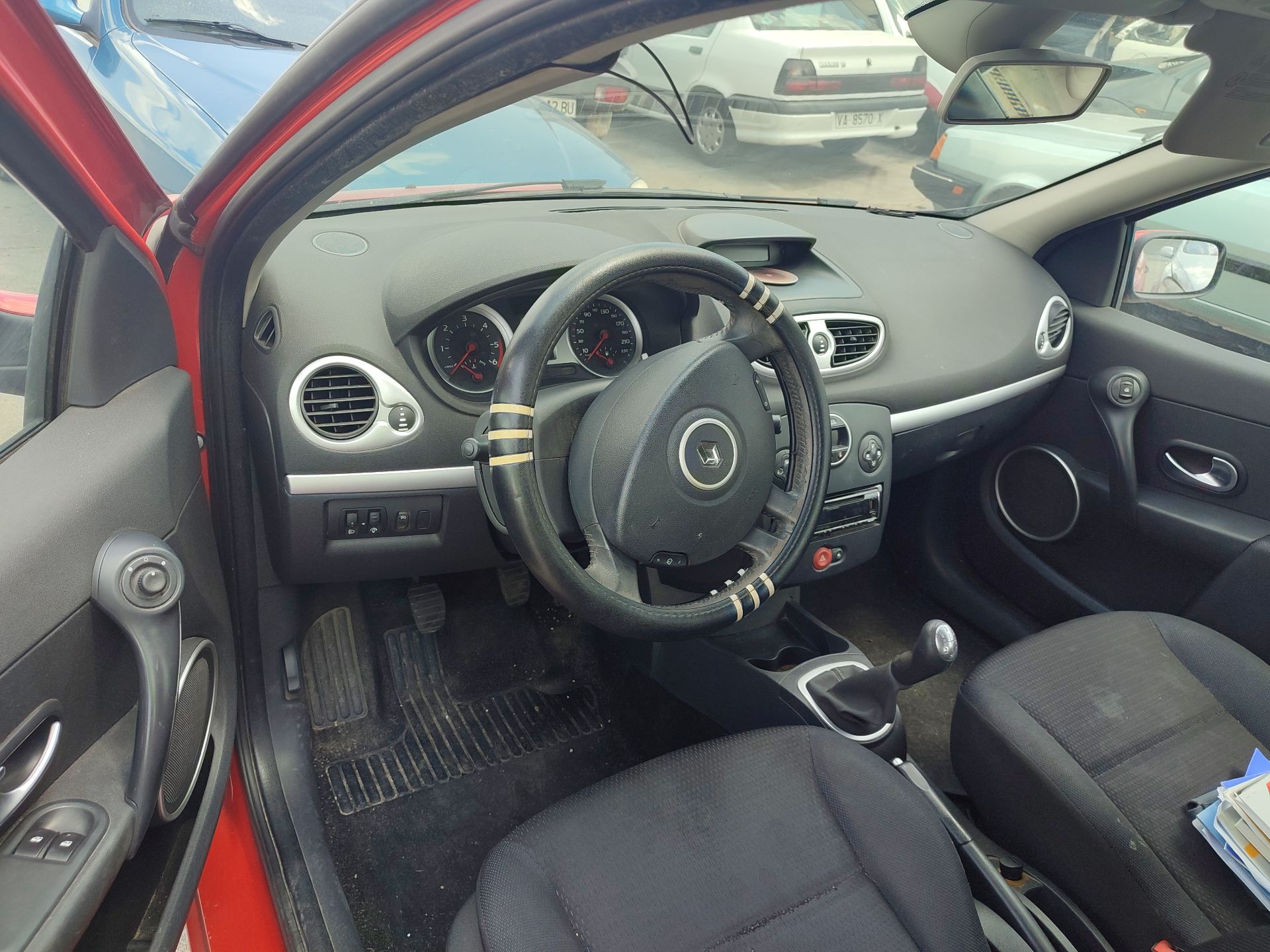 renault_clio_iii_br0_1_cr0_1