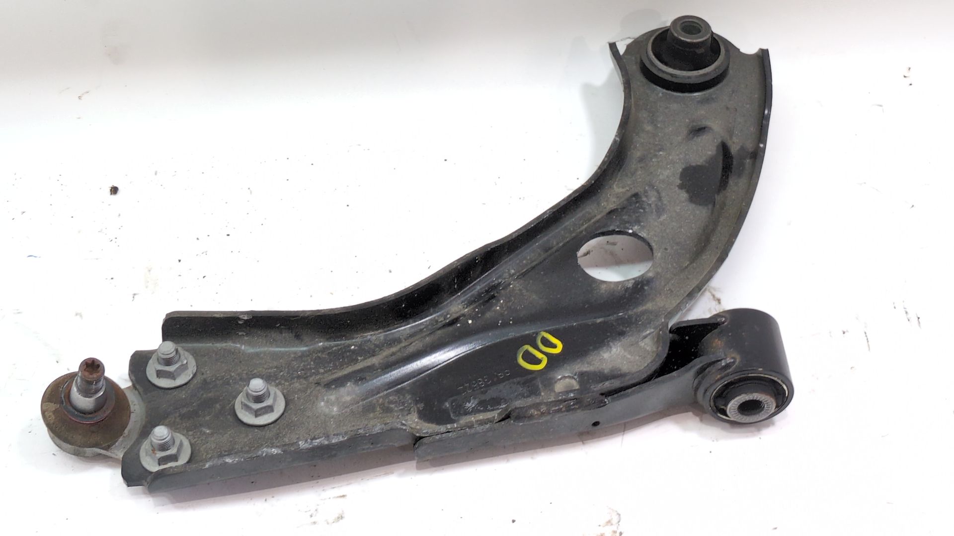 brazo_suspension_inferior_delantero_derecho_9816865480_98_168_654_80_peugeot_rifter_1_6_hdi_92