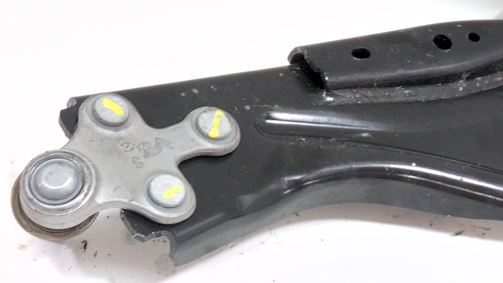 brazo_suspension_inferior_delantero_derecho_9816865480_98_168_654_80_peugeot_rifter_1_6_hdi_92