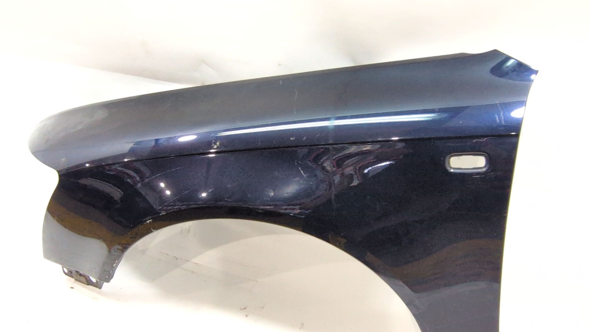 aleta_delantera_izquierda_4f0821103a_color_exterior_n_de_pintura_7x_z5d_4f0_821_103_a_audi_a6_c6_4f2_3_2_fsi