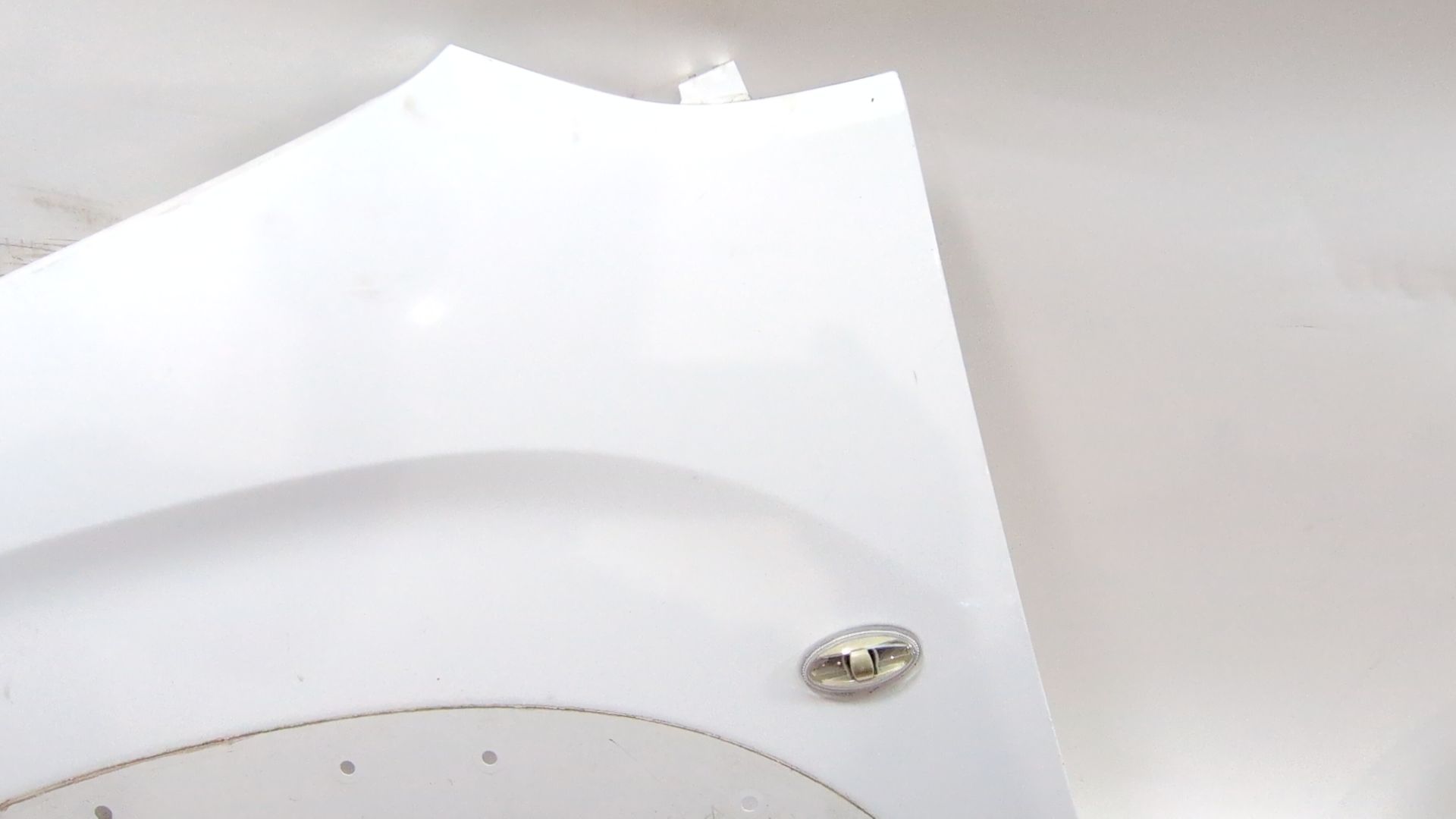 aleta_delantera_izquierda_9816483780_color_de_carroceria_ewp_pintura_blanco_banquise_98_164_837_80_peugeot_rifter_e_rifter