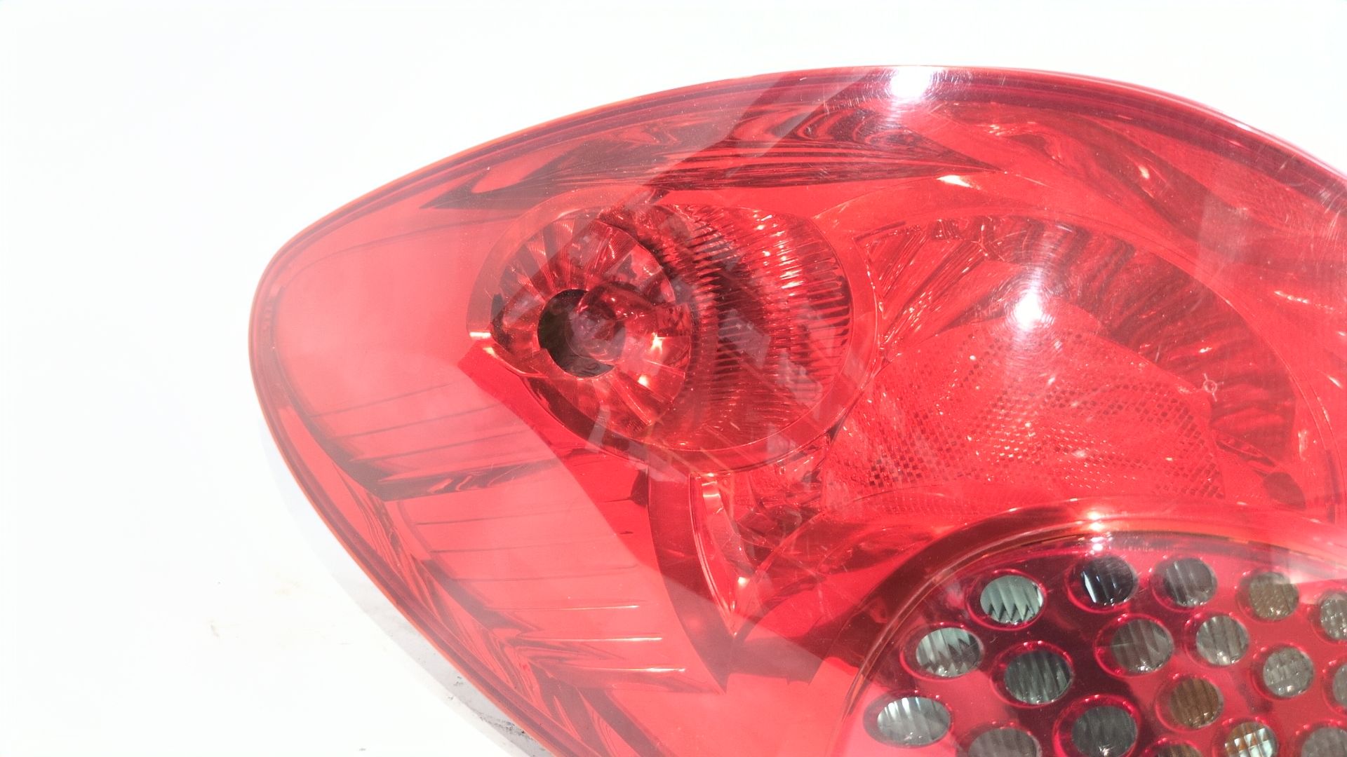 piloto_trasero_izquierdo_6350y7_6350_y7_peugeot_207_207_wa_wc_1_6_16v_vti