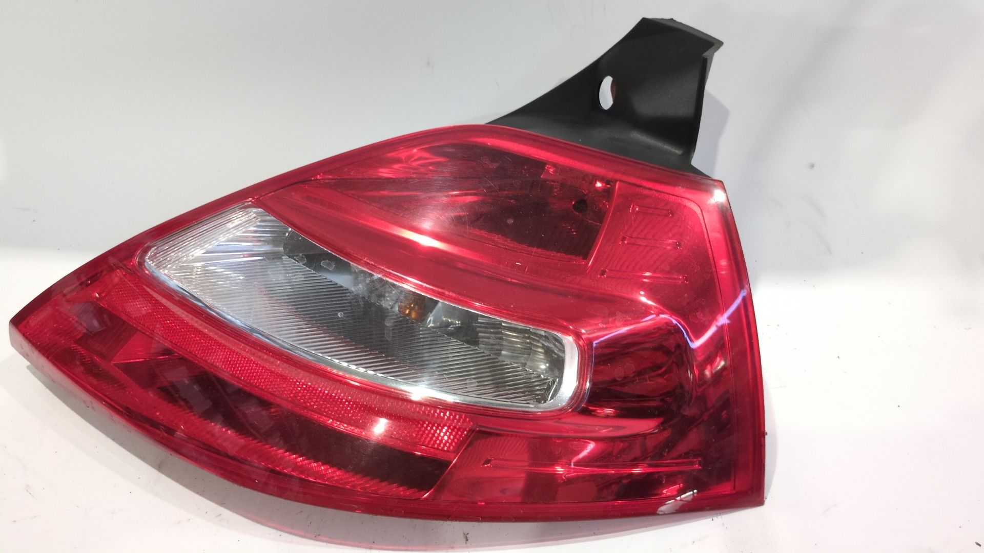 piloto_trasero_derecho_89397355_renault_megane_ii_bm0_1_cm0_1_1_5_dci_bm1f_cm1f