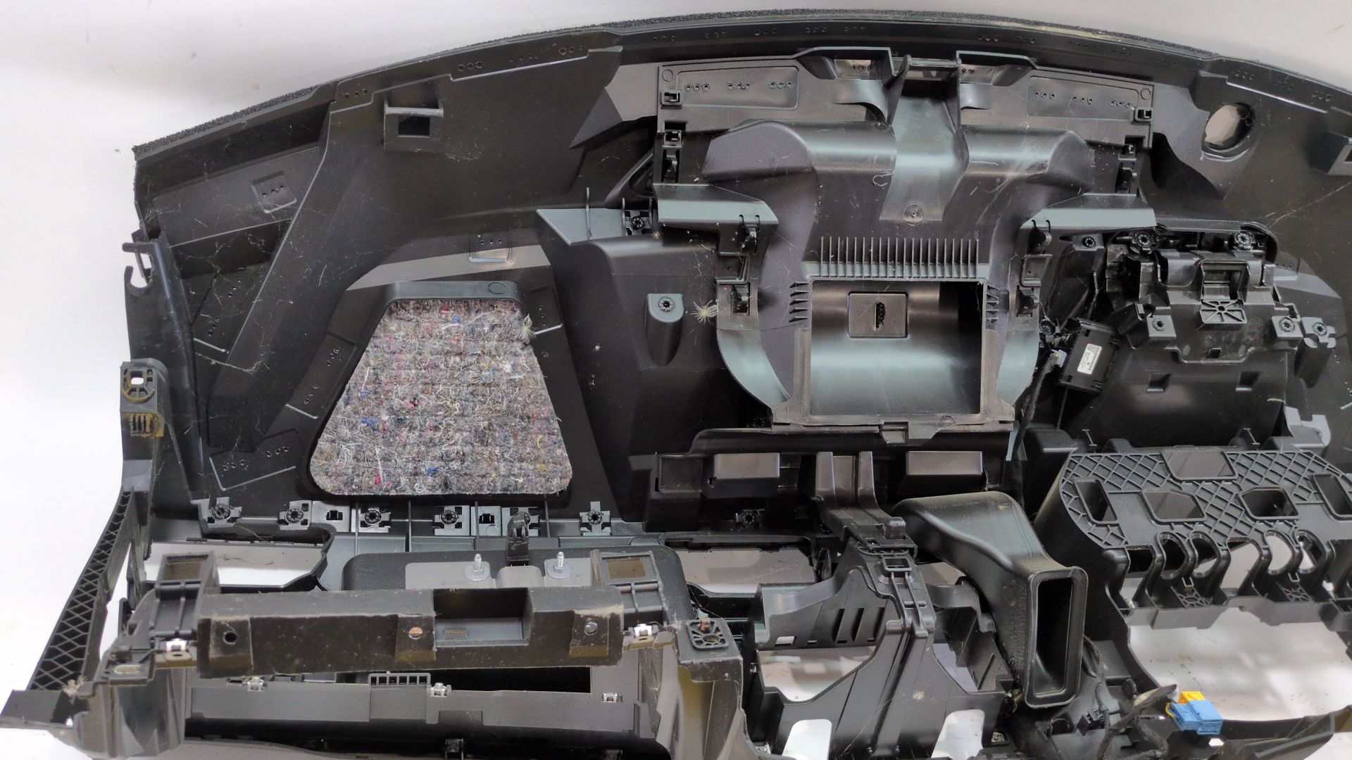 salpicadero_682007816r_985250051r_985705715r_renault_express_furgoneta_monovolumen_1_5_blue_dci_95_f6ab