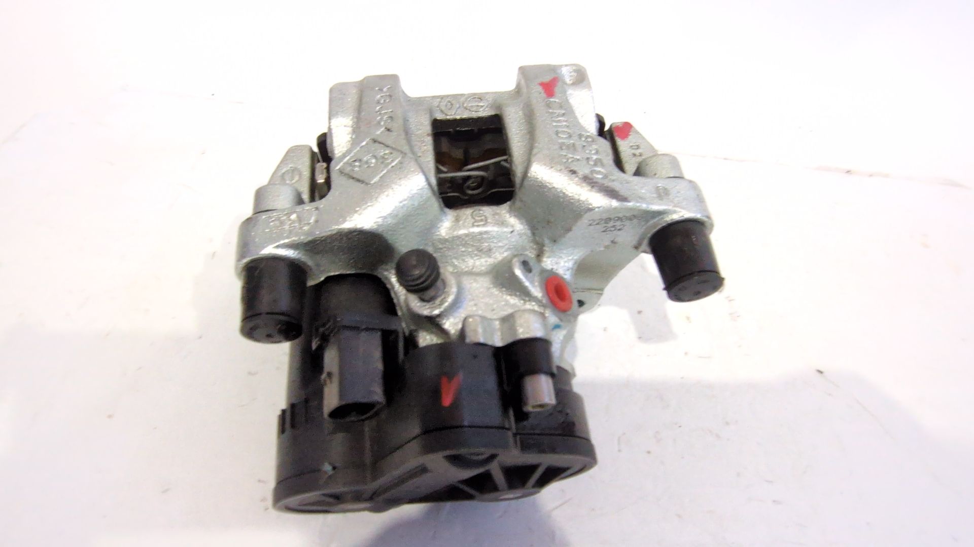 pinza_freno_trasera_derecha_440001268r_dacia_duster_pym_pyn_1_2_tce_130_96kw_131cv