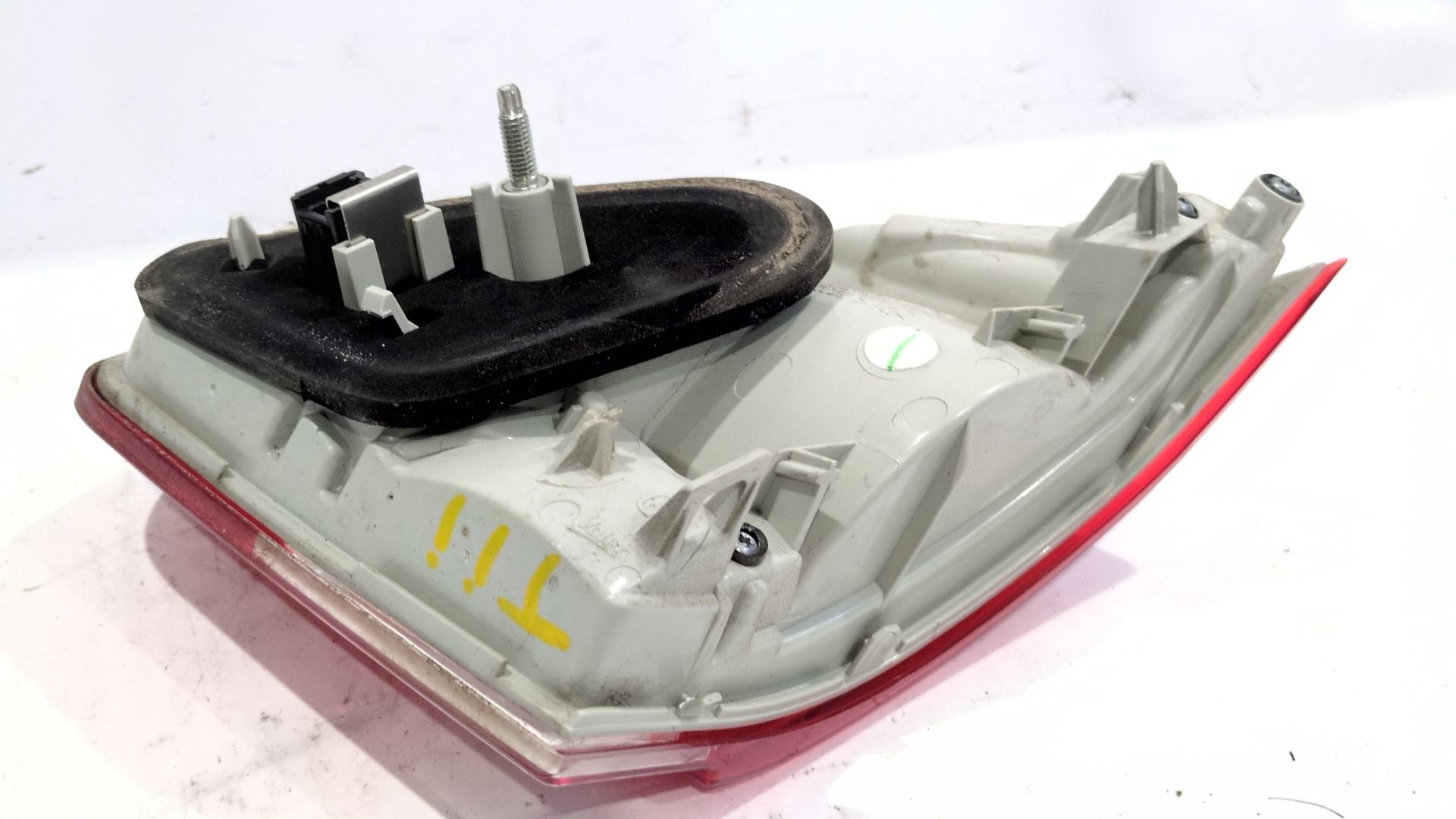 piloto_trasero_izquierdo_interior_9678074480_peugeot_2008_i_cu_1_6_bluehdi_100