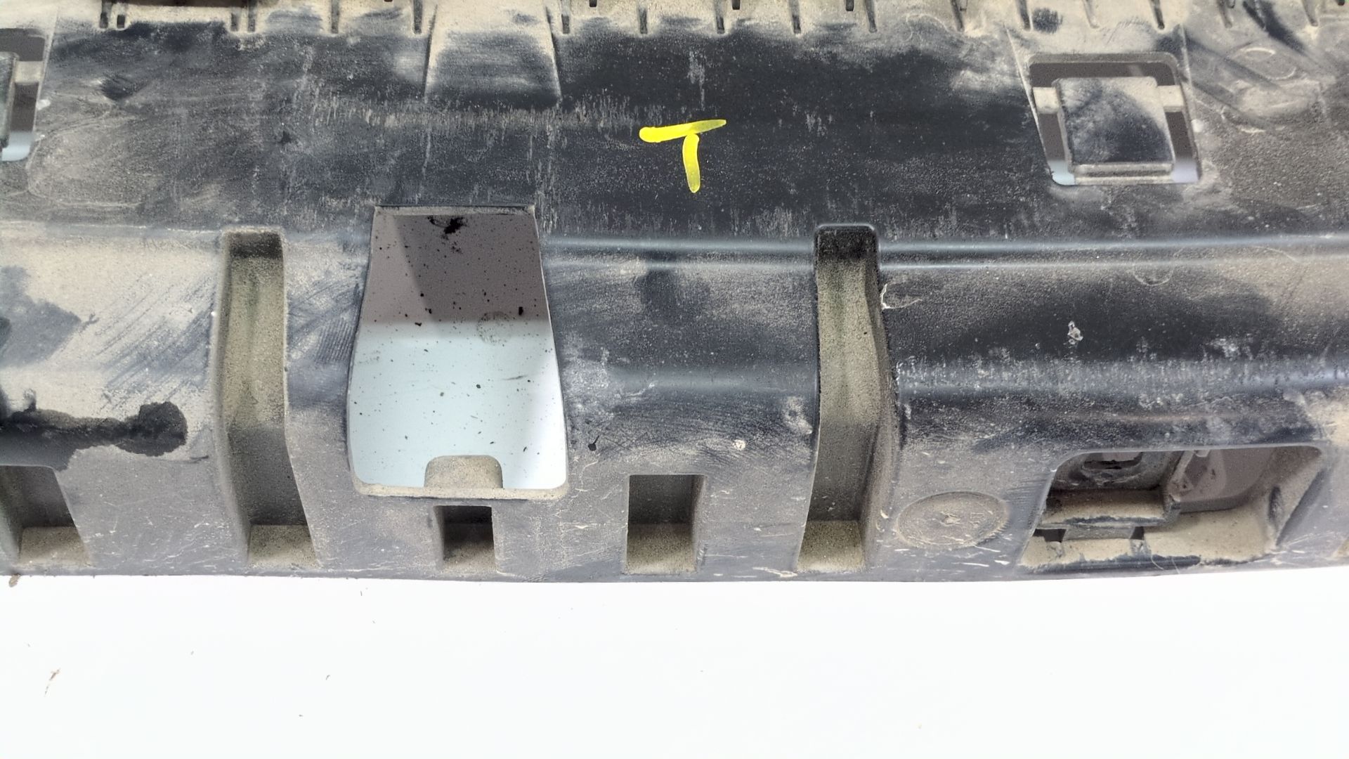 refuerzo_central_paragolpes_trasero_9678050980_96_780_509_80_peugeot_2008_i_cu_1_6_bluehdi_100