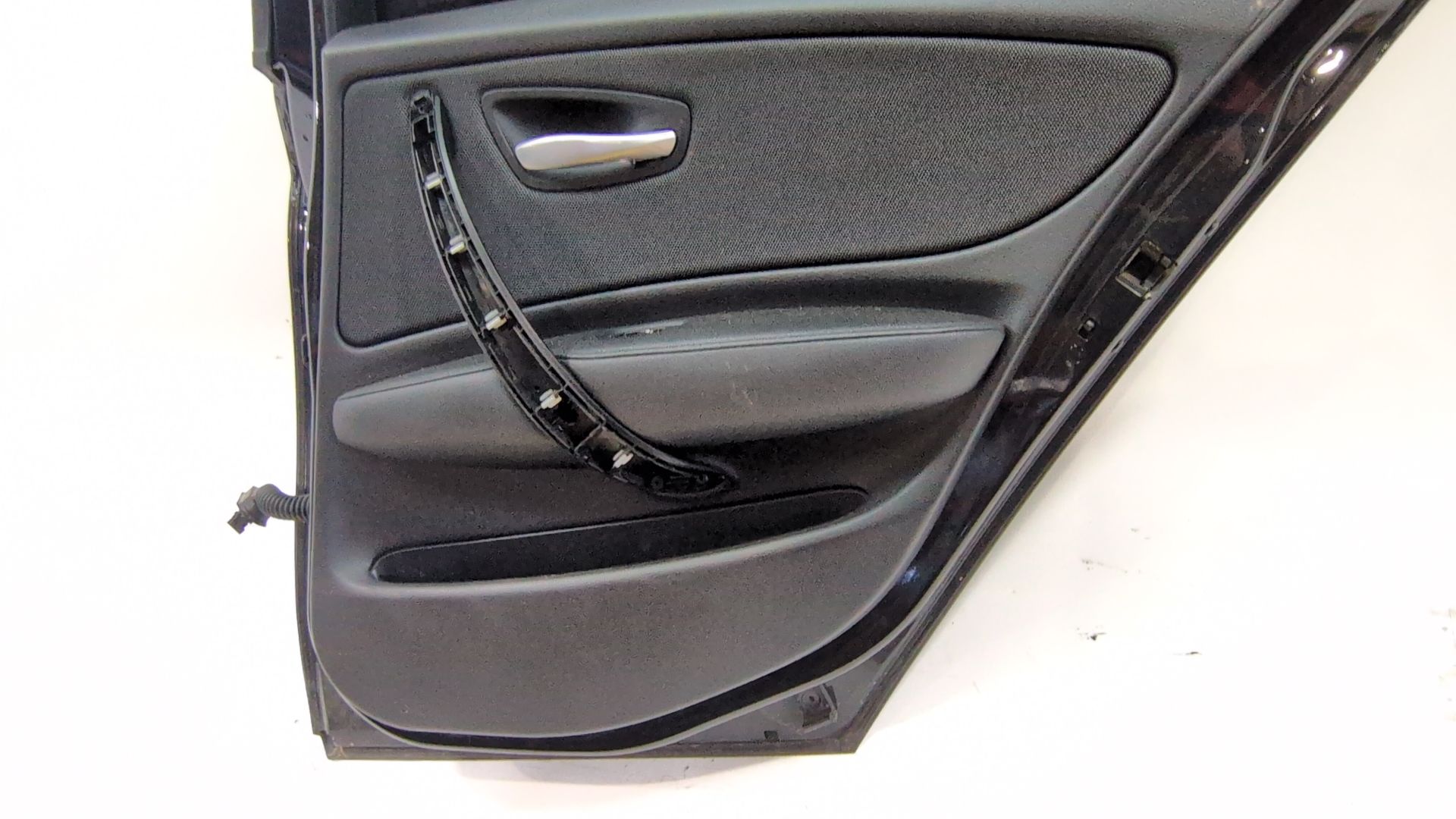 puerta_trasera_derecha_41525a2a384_color_black_sapphire_metallic_475_41_52_5_a2a_384_bmw_1_e87_120_d