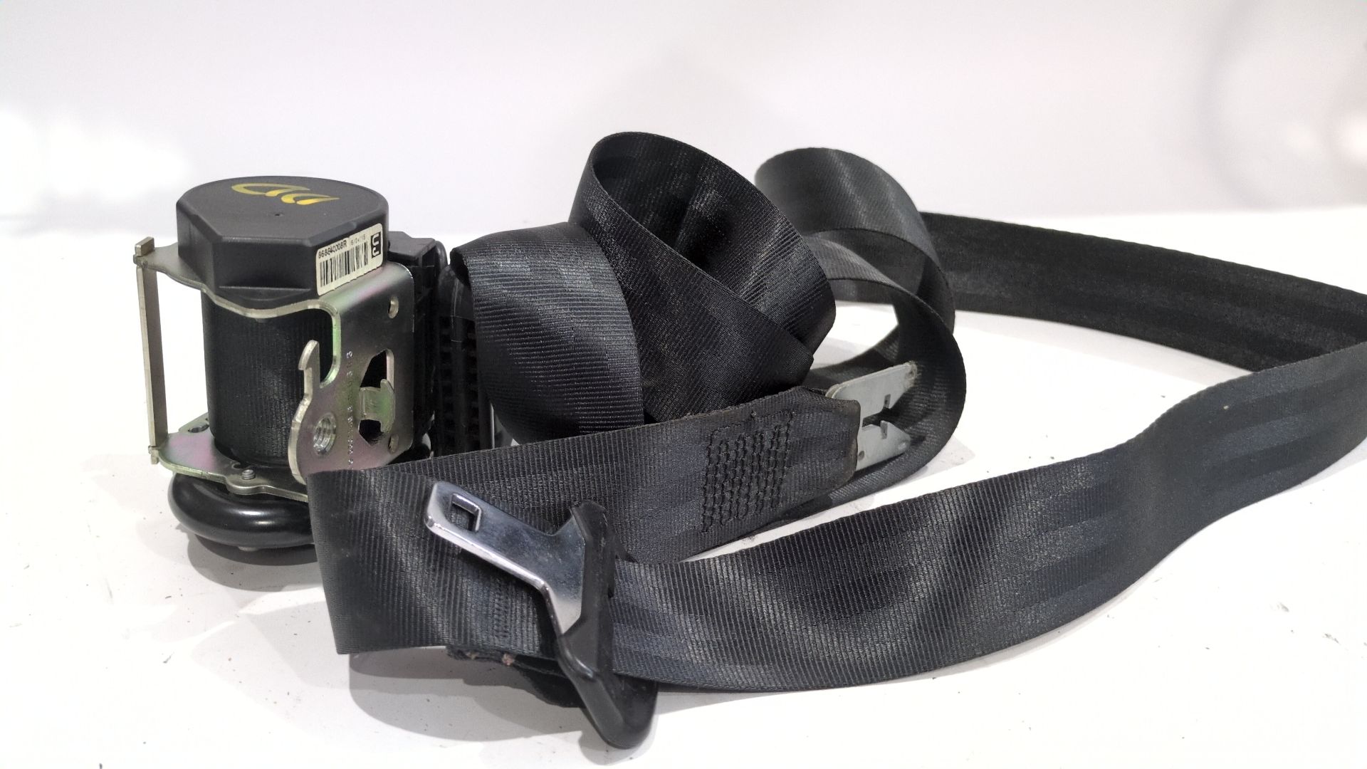 cinturon_seguridad_delantero_derecho_868840008r_renault_megane_iii_hatchback_bz0_1_b3_1_5_dci_bz09_bz0d_bz1w_bz29_bz14