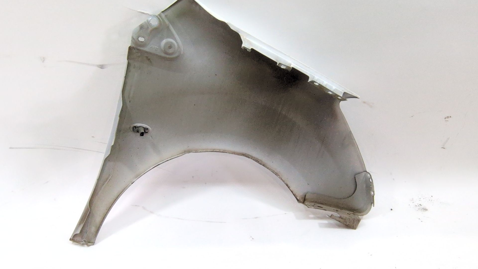 aleta_delantera_izquierda_7840w2_citr_n_berlingo_multispace_b9_1_6_hdi_90