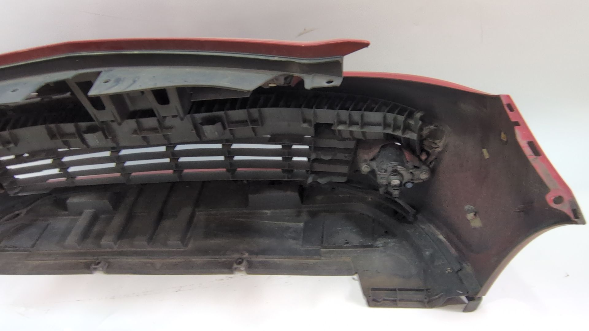 paragolpes_delantero_7701208681_color_carroceria_ov727_red_brisk_bc_renault_clio_iii_br0_1_cr0_1_1_4_16v