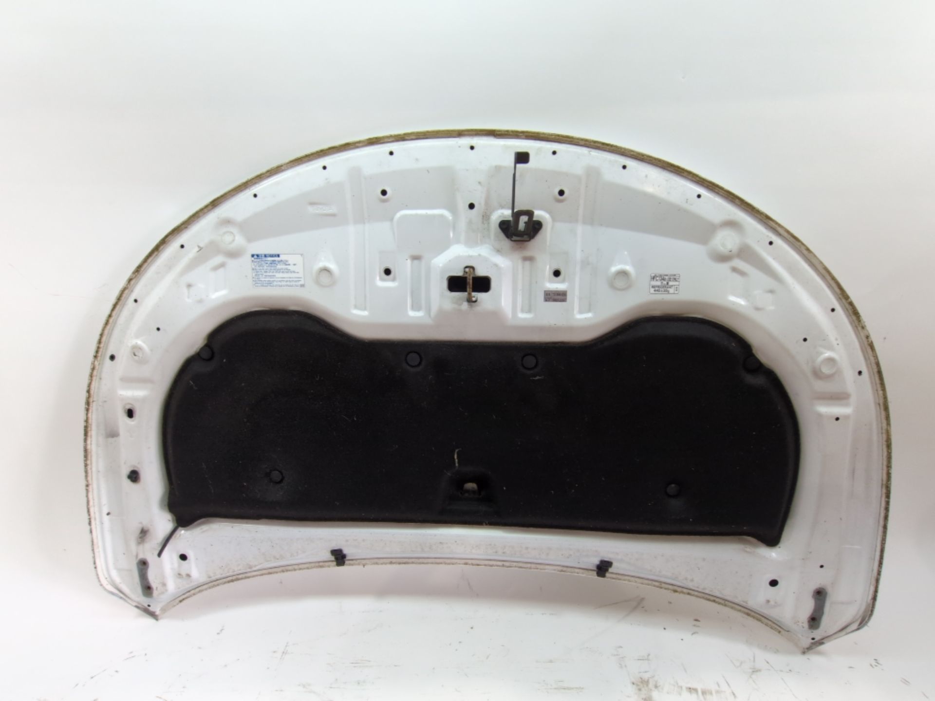 capot_5330105040_color_exterior_040_toyota_avensis_ranchera_familiar_t27_2_2_d_4d_adt271