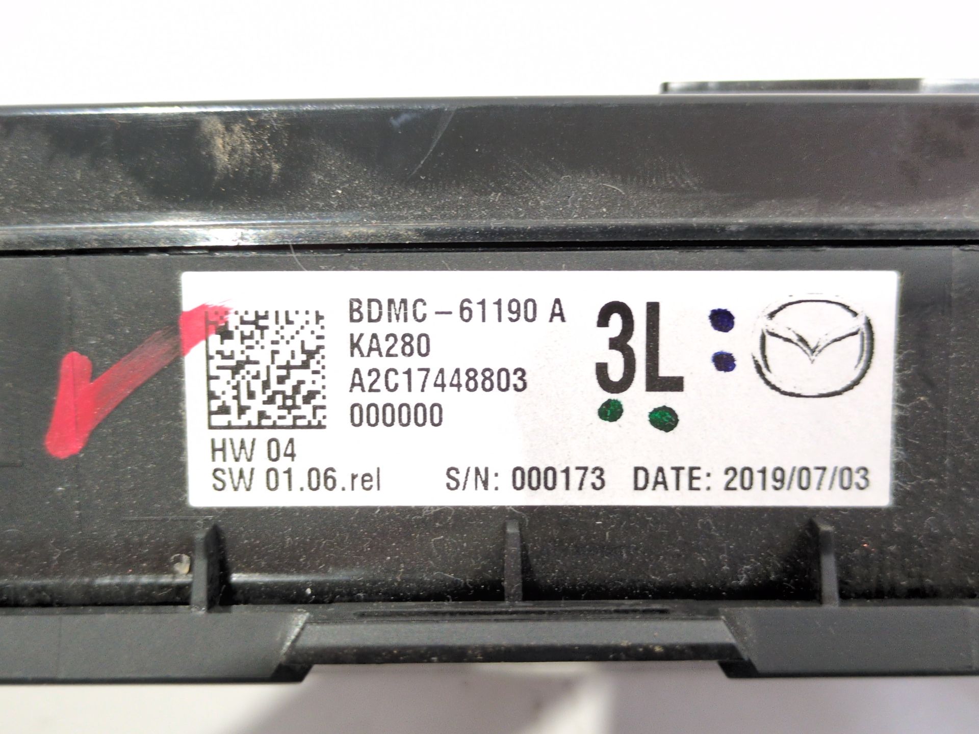 mando_climatizador_bdmc61190a_mazda_3_hatchback_bp_skyactiv_x_m_hybrid_bp2h