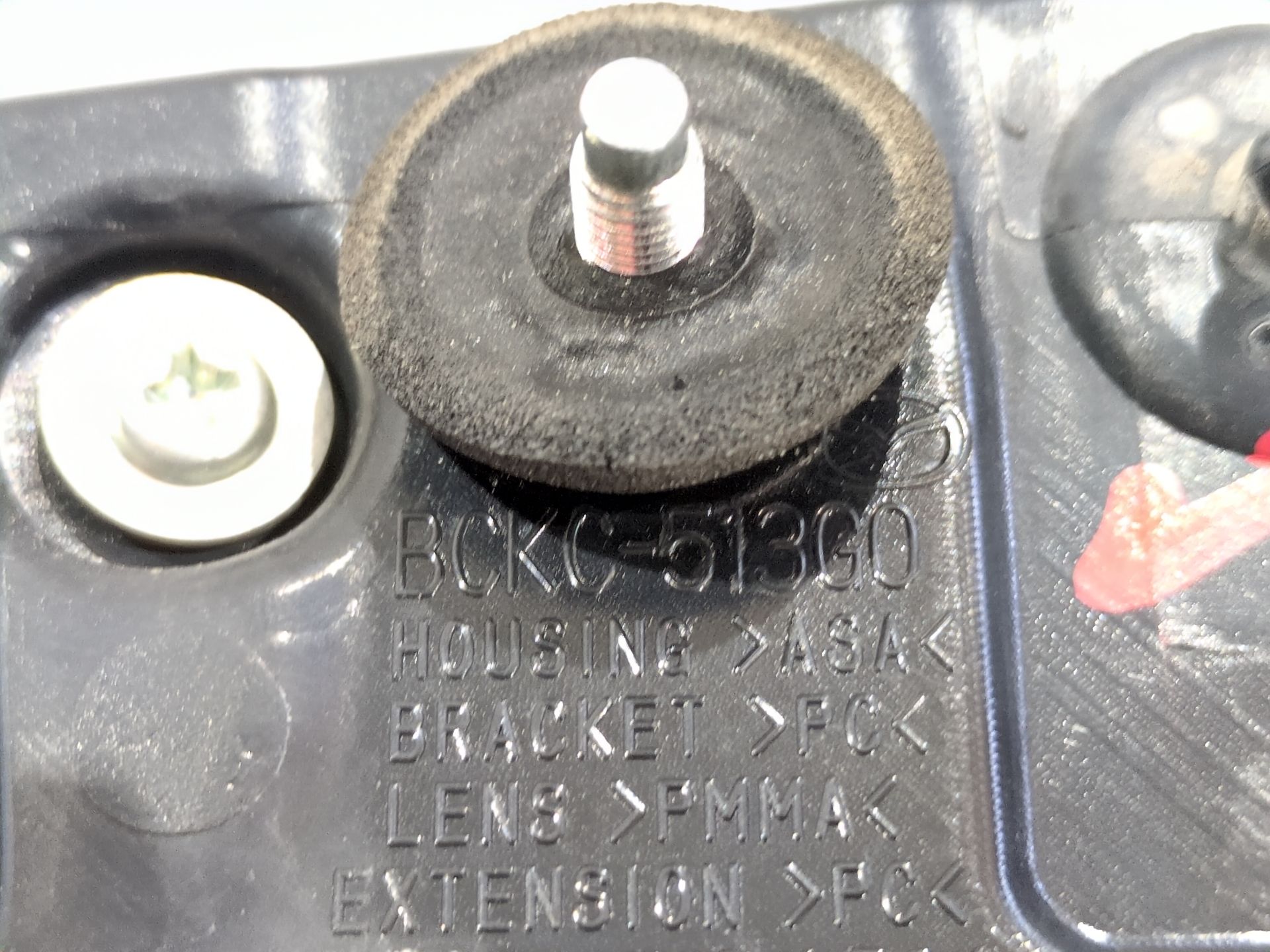 piloto_trasero_izquierdo_interior_bckc513g0_mazda_3_hatchback_bp_skyactiv_x_m_hybrid_bp2h