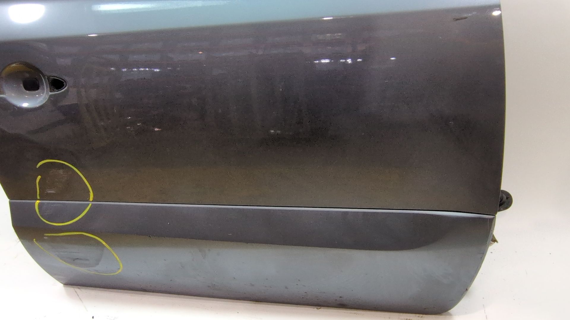 puerta_delantera_derecha_801000030r_color_carroceria_tekxb_grey_renault_koleos_i_hy_2_0_dci_hy0k