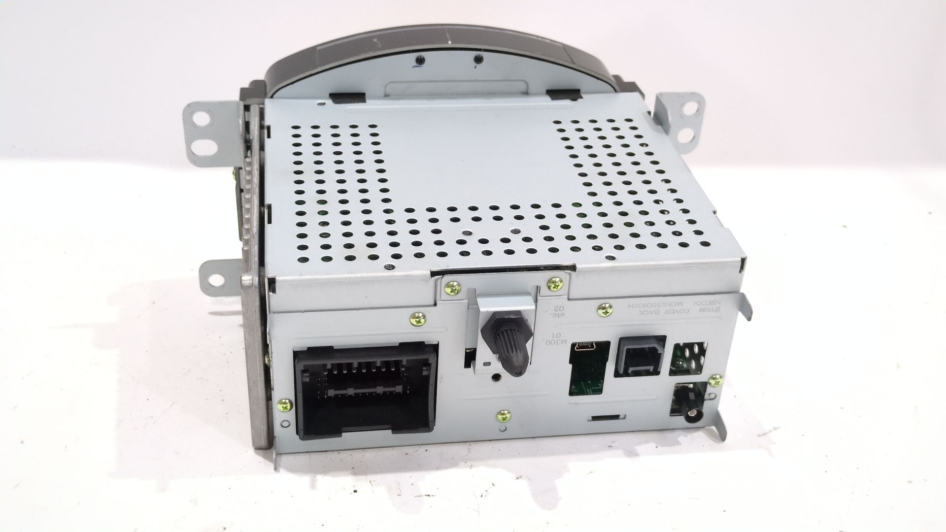 sistema_audio_radio_cd_95382592_chevrolet_trax_1_6