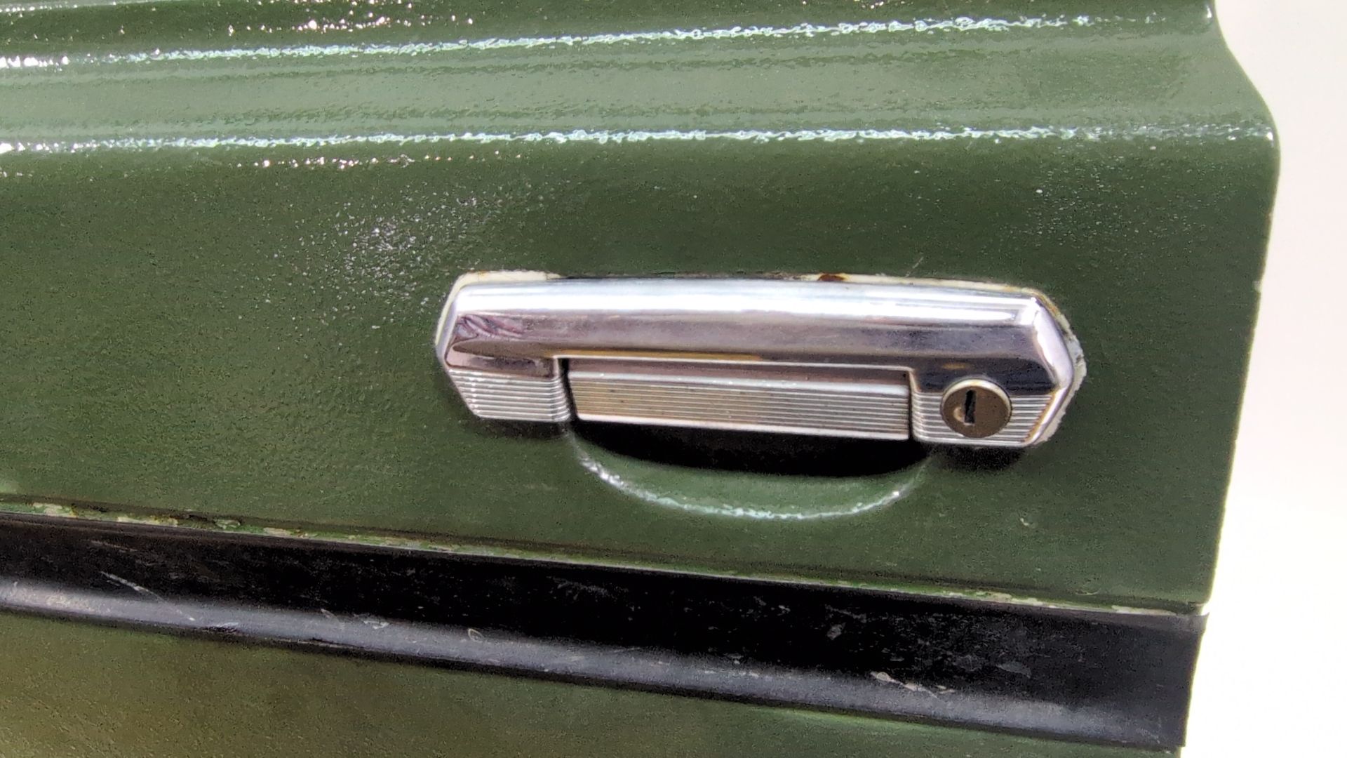 puerta_delantera_izquierda_sinreferencia_lada_niva_todo_terreno_cerrada_2121_2131_1600