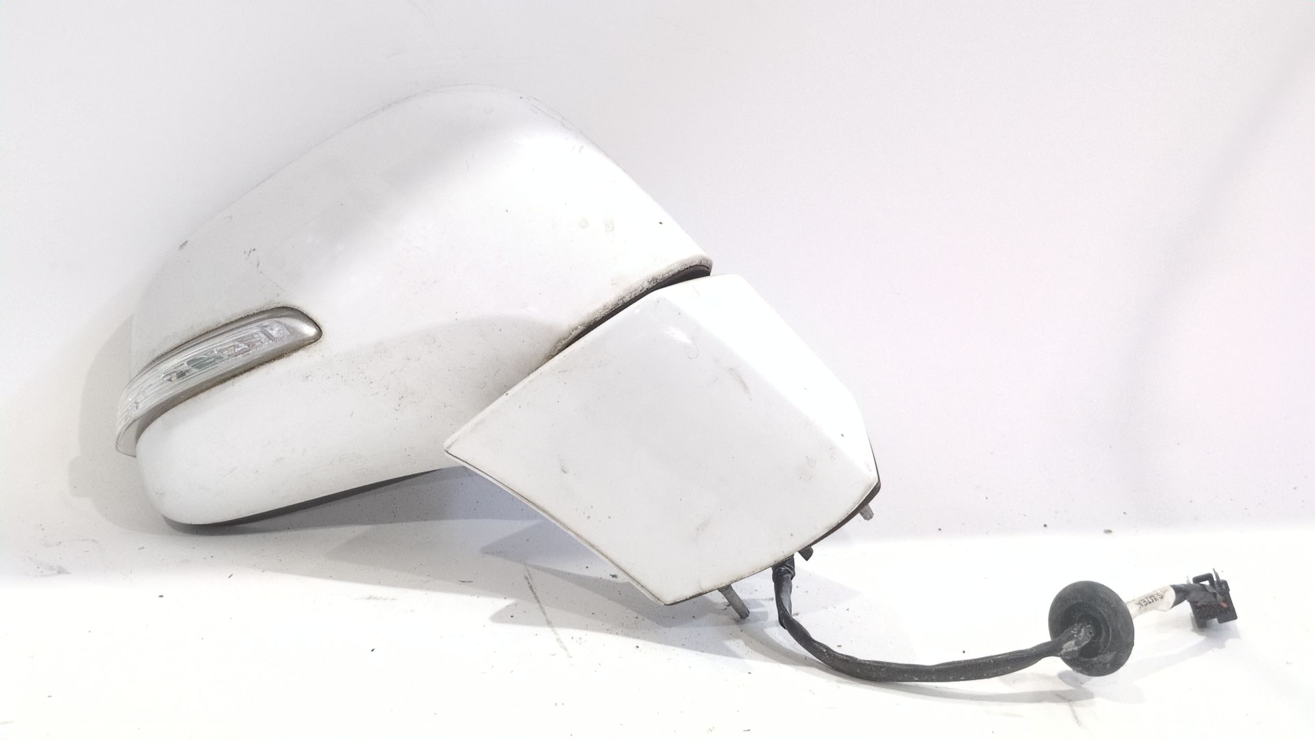 retrovisor_derecho_electrico_026673_chevrolet_trax_1_6