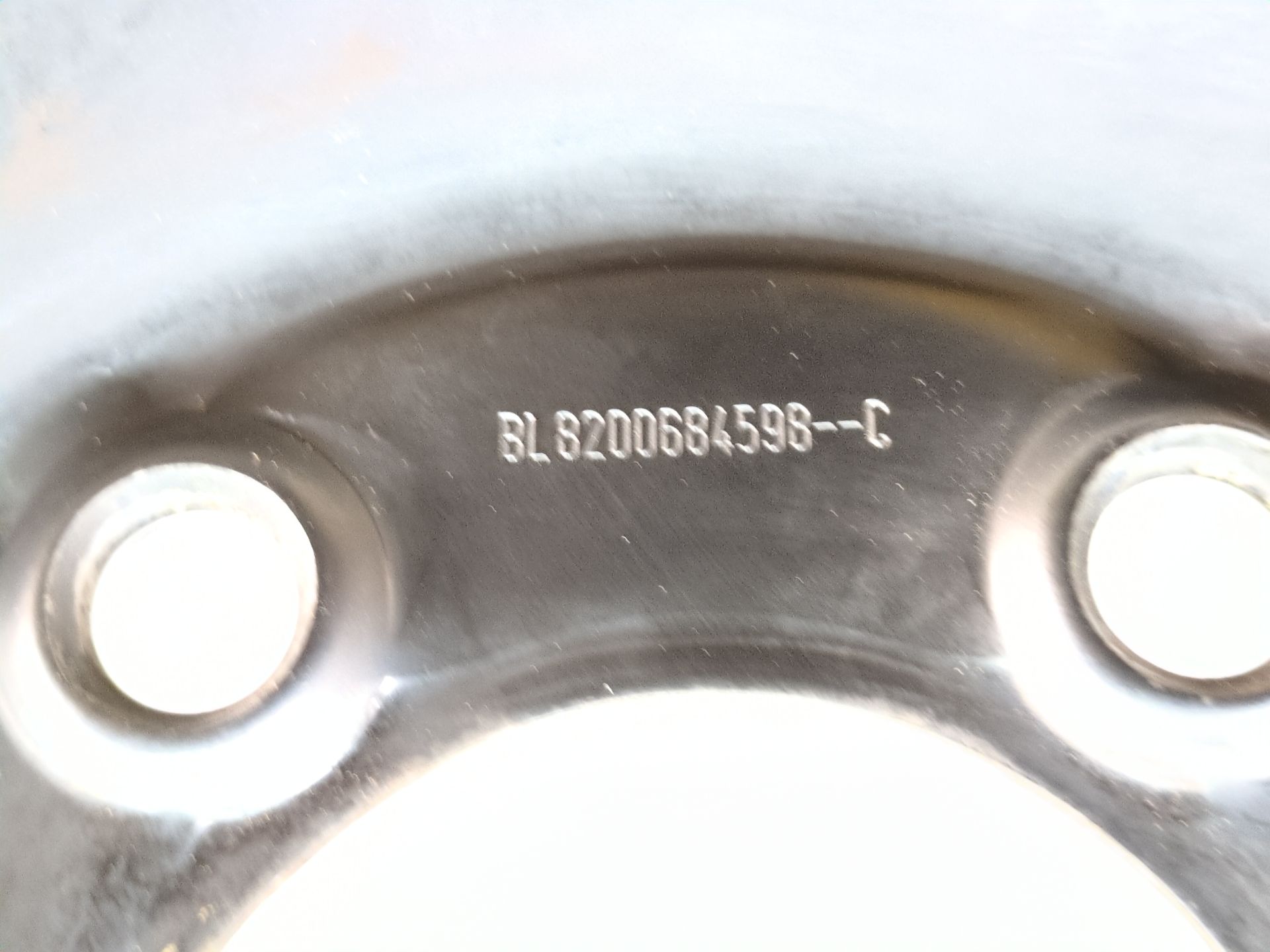 llanta_chapa_8200684598c_renault_trafic_iii_403000037r_al_de