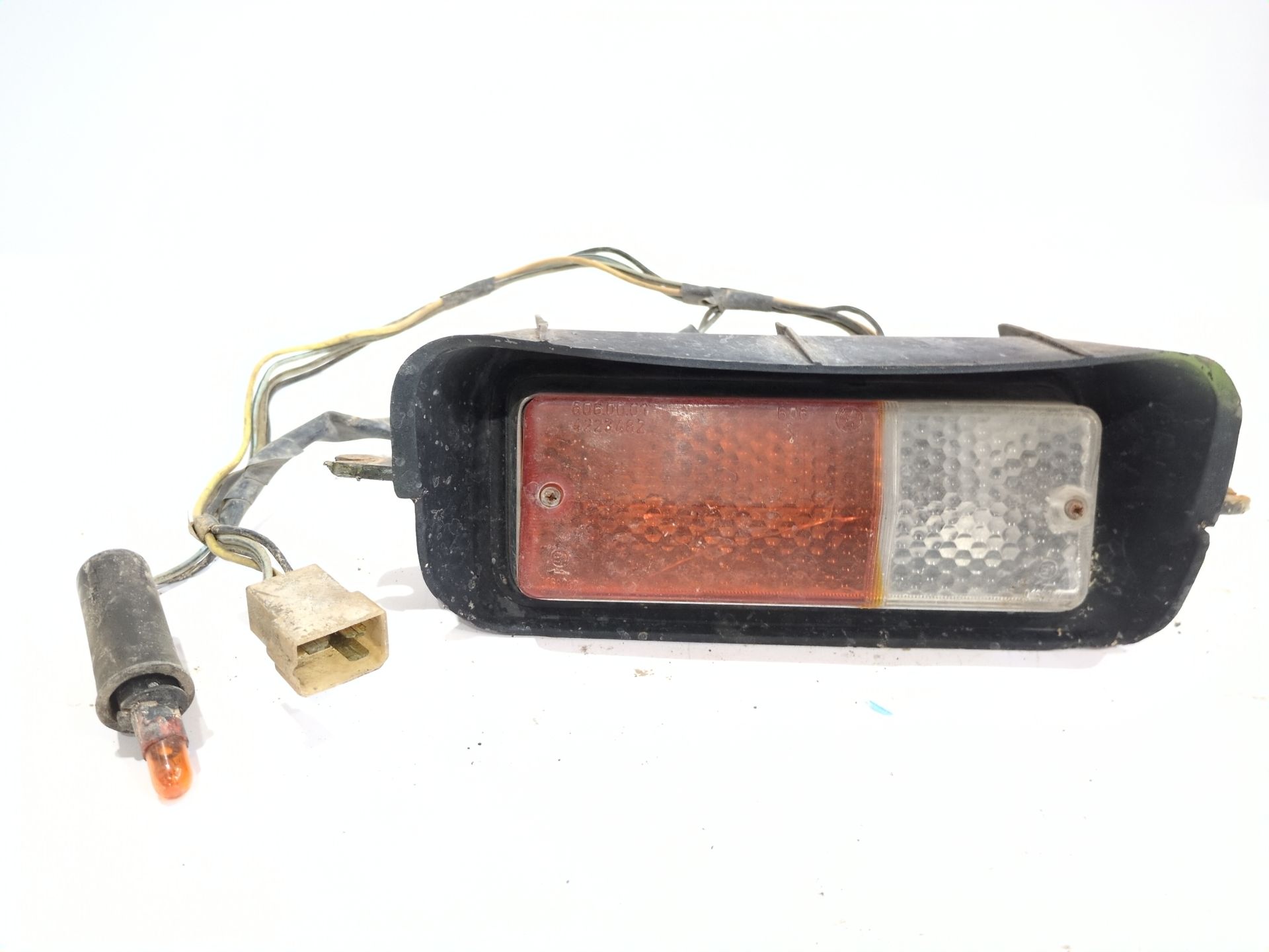 intermitente_delantero_izquierdo_6060001_lada_niva_todo_terreno_cerrada_2121_2131_1600