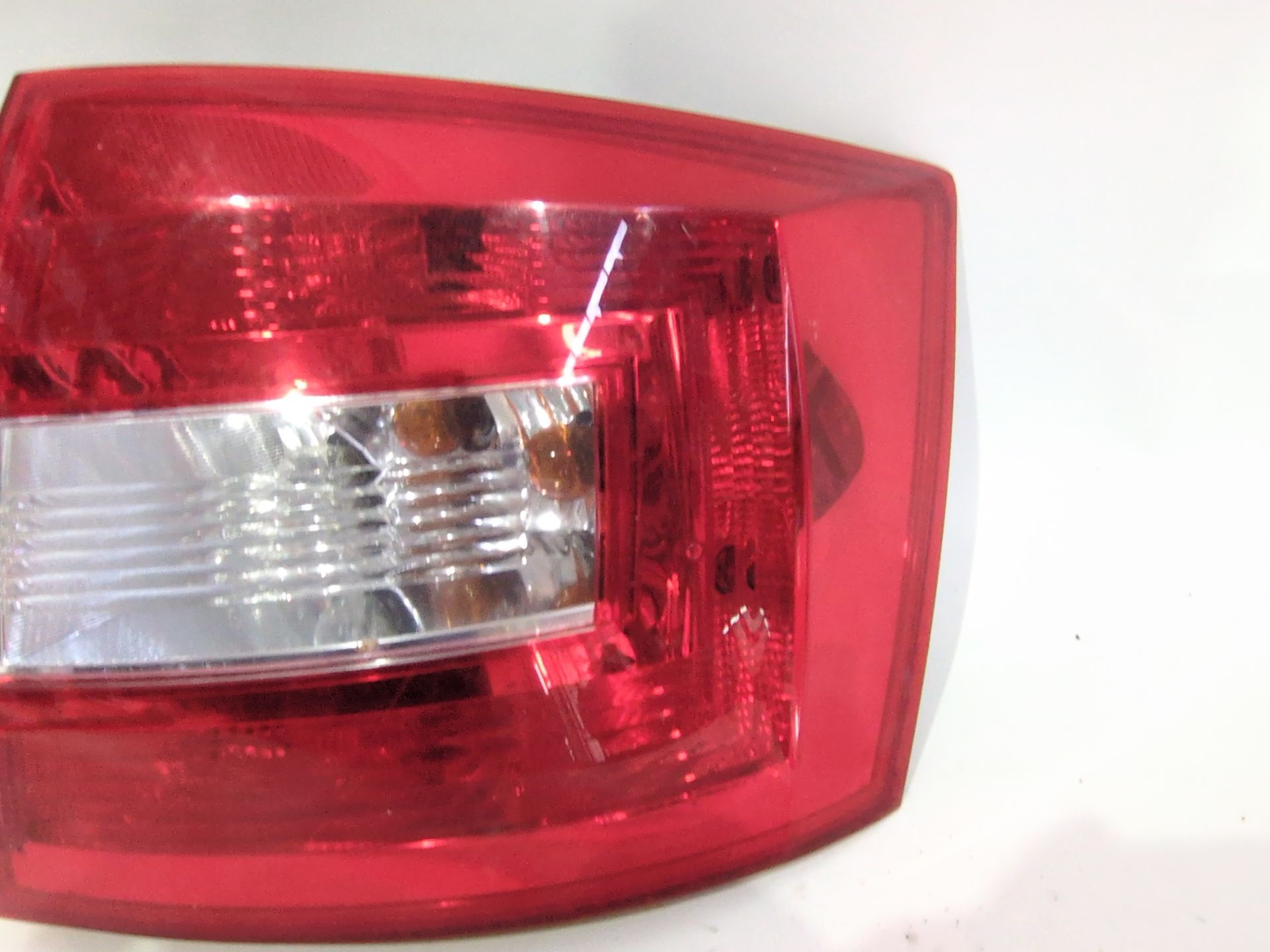 piloto_trasero_derecho_5jj945096_5jj_945_096_62421702_skoda_rapid_spaceback_nh1_1_6_tdi