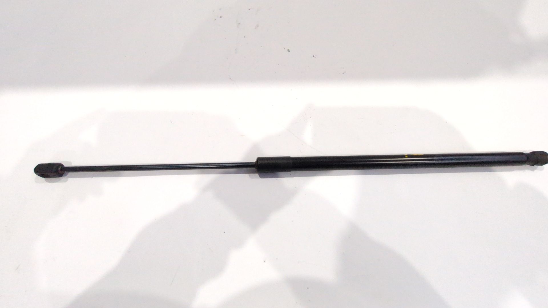 amortiguador_porton_trasero_izquierdo_l1tbs406a10ab_l1tb_s406a10_ab_ford_puma_j2k_cf7_1_0_ecoboost