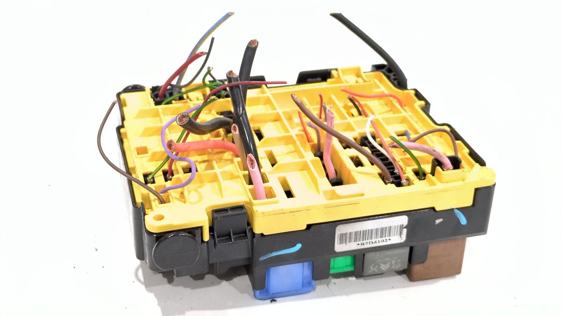 caja_reles_fusibles_9804848580_peugeot_rifter_1_6_hdi_92