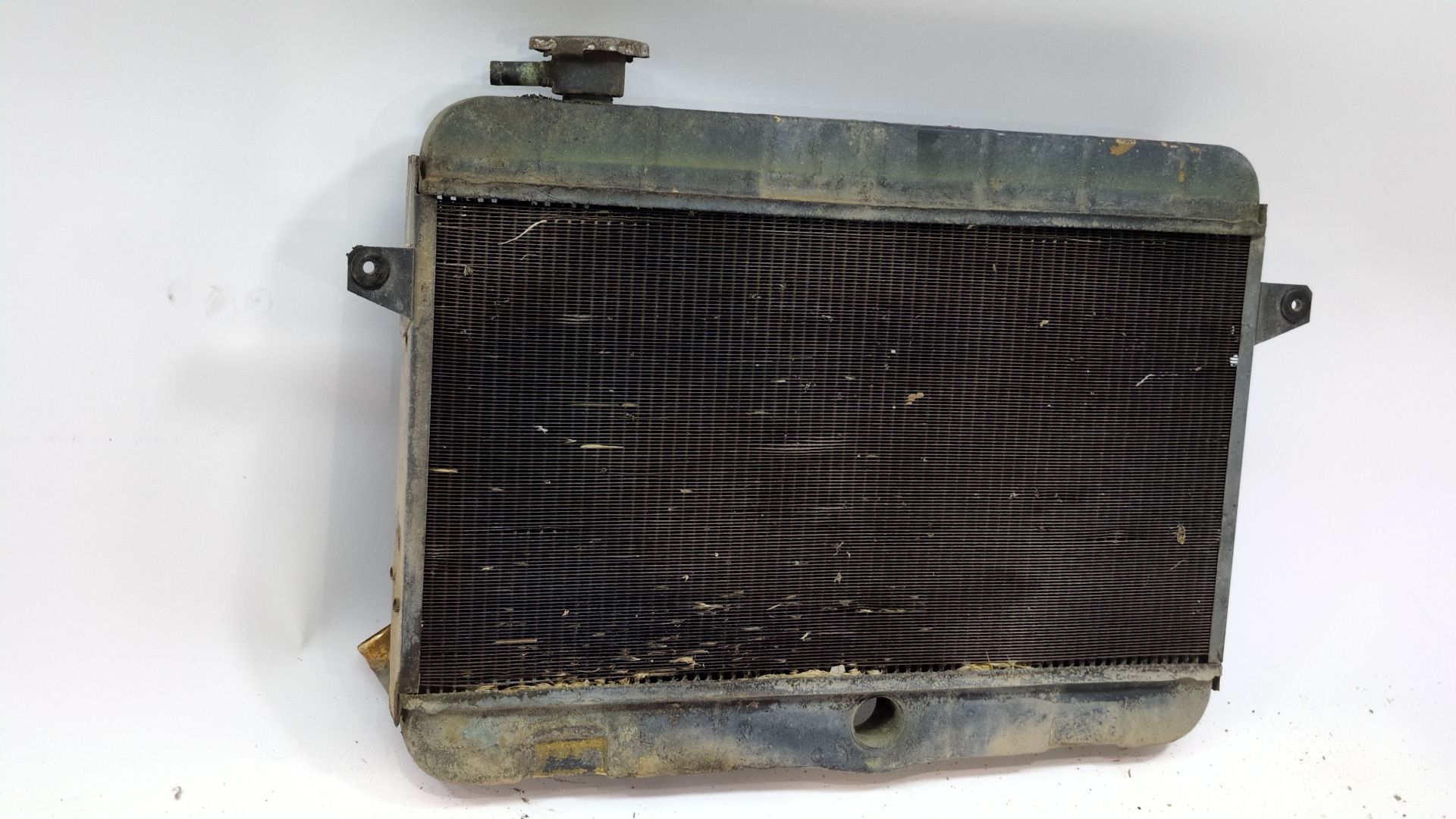 radiador_agua_mr404689_mitsubishi_montero_iii_canvas_top_v6_w_v7_w_3_2_di_d_v68w_v78w