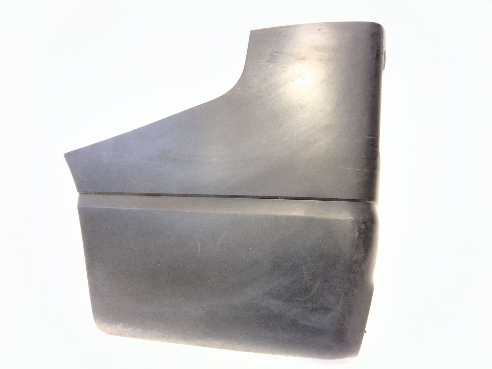 puntera_paragolpes_trasero_izquierdo_850177155r_93450066_opel_vivaro_b_furgoneta_x82_1_6_cdti_05