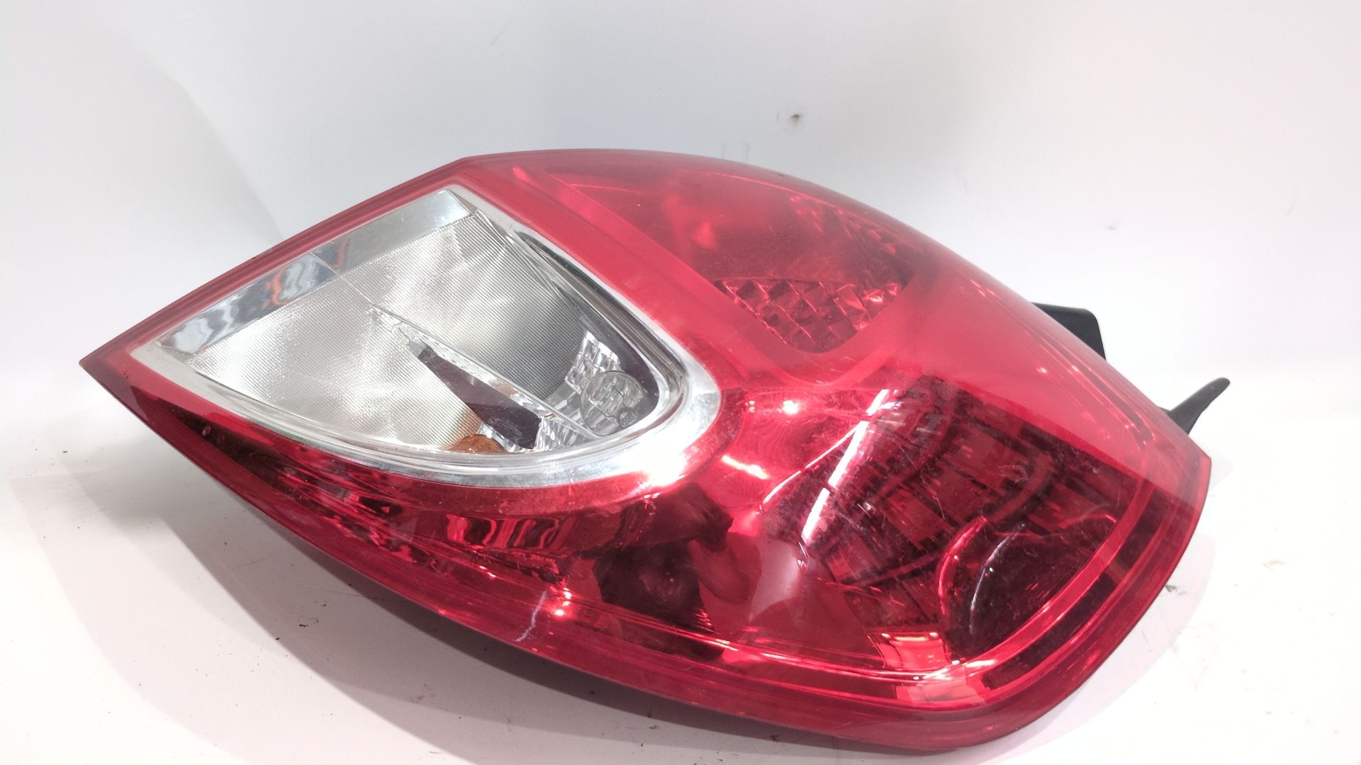 piloto_trasero_derecho_8200886946_renault_clio_iii_br0_1_cr0_1_1_5_dci_c_br0g_c_br1g