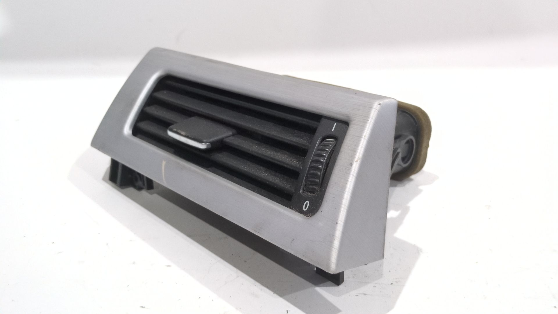 rejilla_aireadora_64226910731_bmw_5_e60_525_d