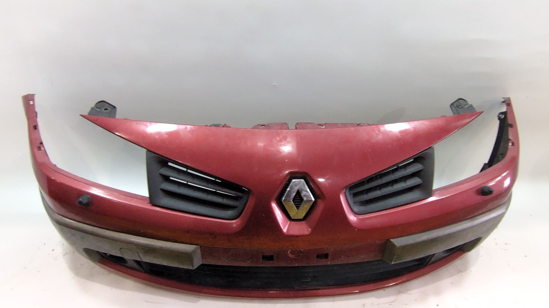 paragolpes_delantero_7701476892_teb76_color_carroceria_red_of_fire_bc_renault_megane_ii_bm0_1_cm0_1_2_0_dci_bm1k_cm1k