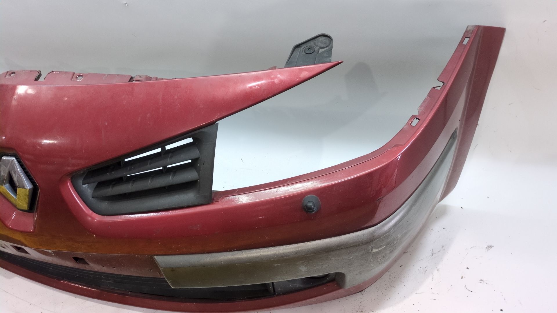 paragolpes_delantero_7701476892_teb76_color_carroceria_red_of_fire_bc_renault_megane_ii_bm0_1_cm0_1_2_0_dci_bm1k_cm1k