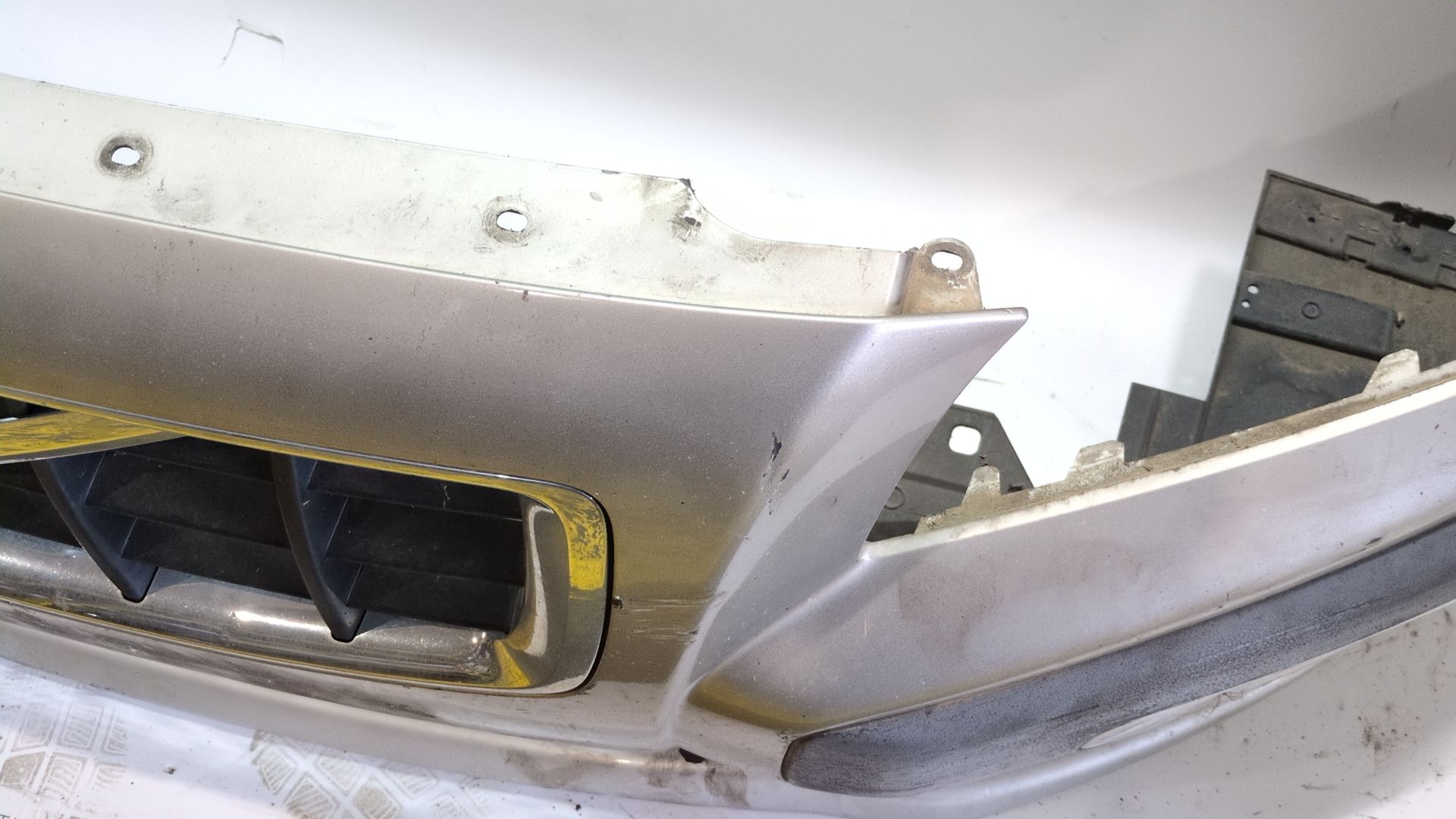 paragolpes_delantero_39883930_48400_seashell_metallic_volvo_xc70_ii_136_d5_awd