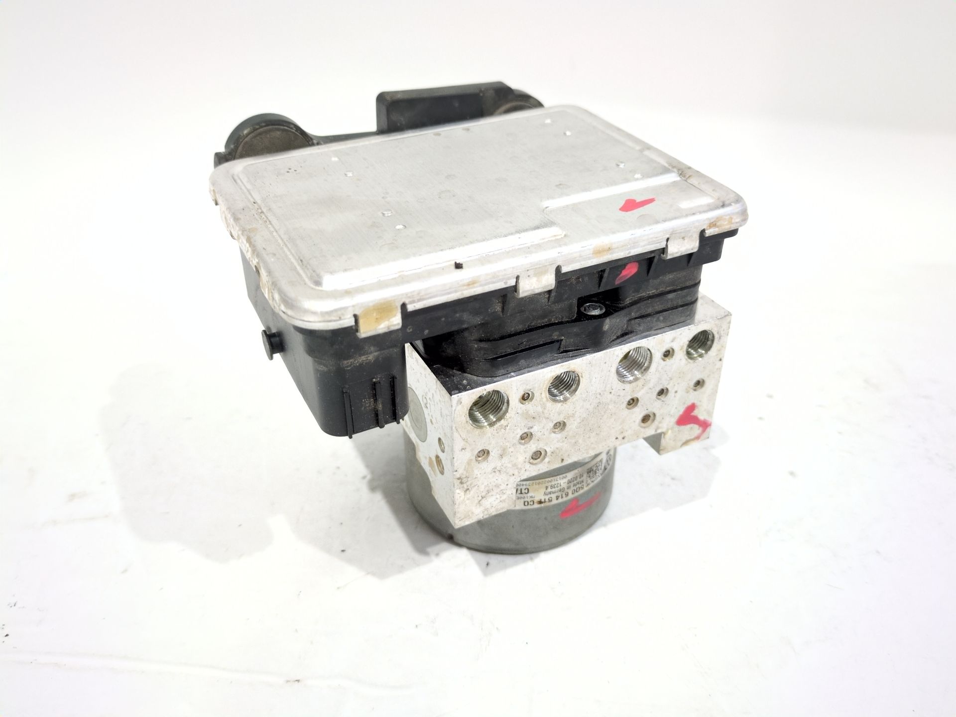 abs_5q0614517co_5q0_614_517_co_volkswagen_tiguan_ad1_ax1_2_0_tdi