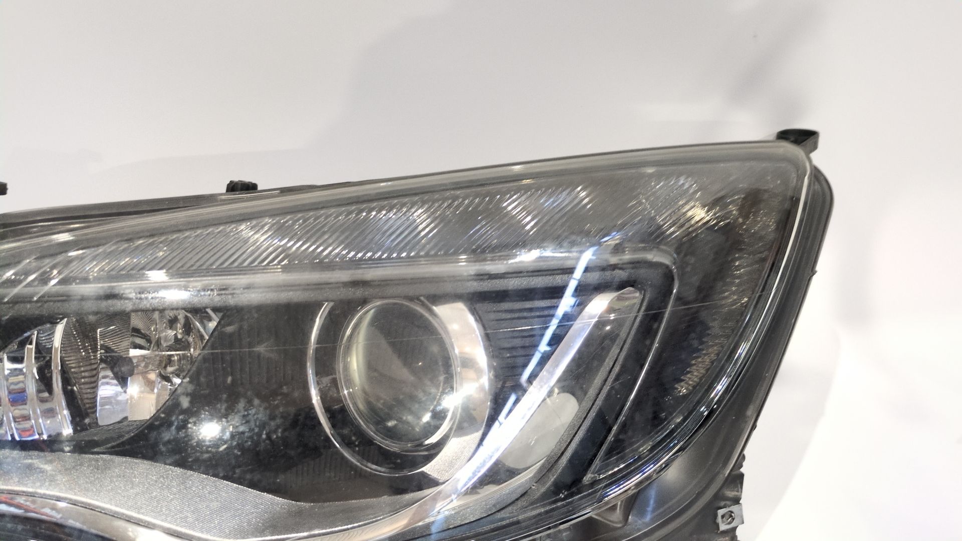 faro_izquierdo_xenon_13253650lh_1zt01001201_opel_astra_j_p10_2_0_cdti_68