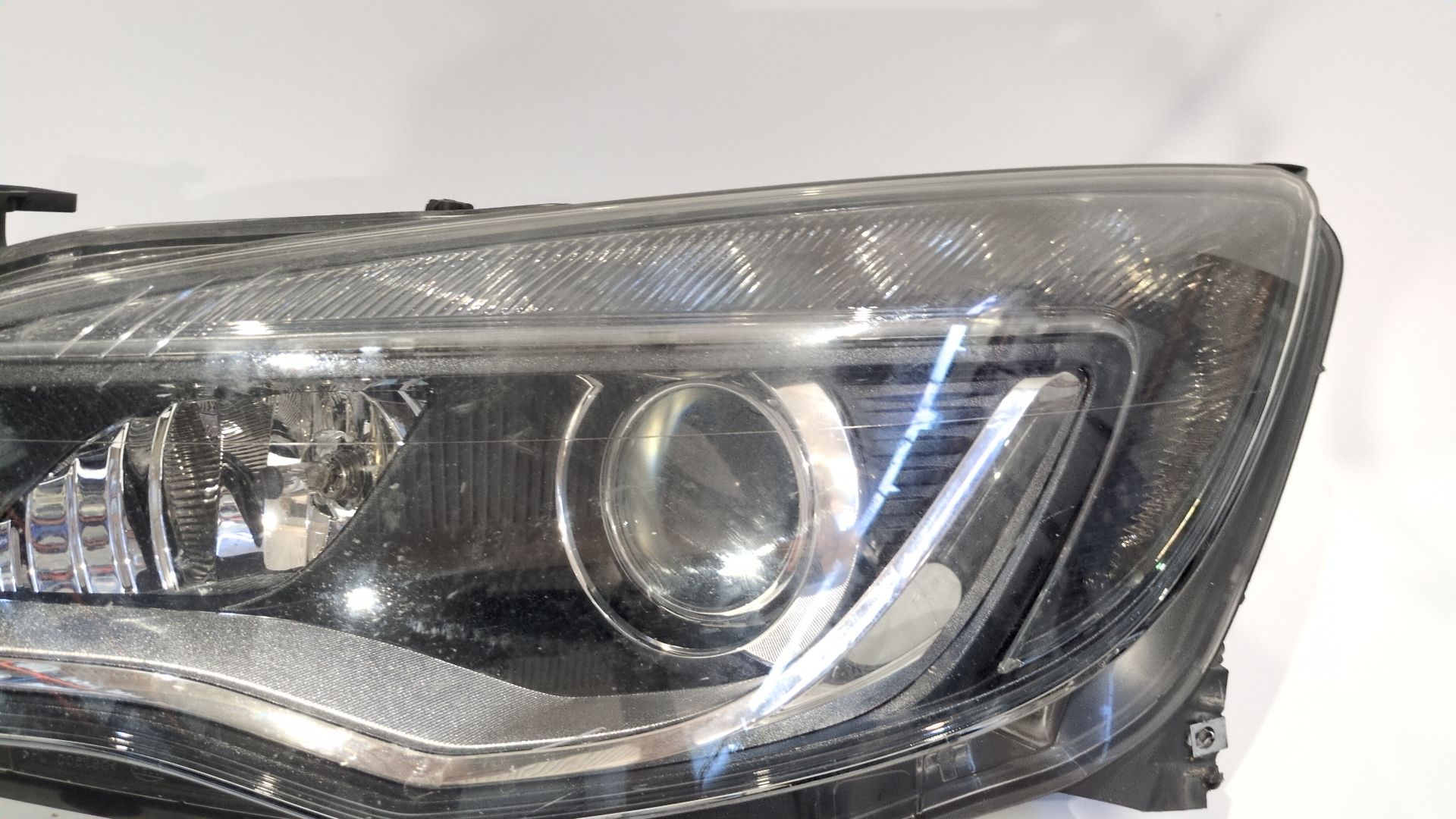 faro_izquierdo_xenon_13253650lh_1zt01001201_opel_astra_j_p10_2_0_cdti_68