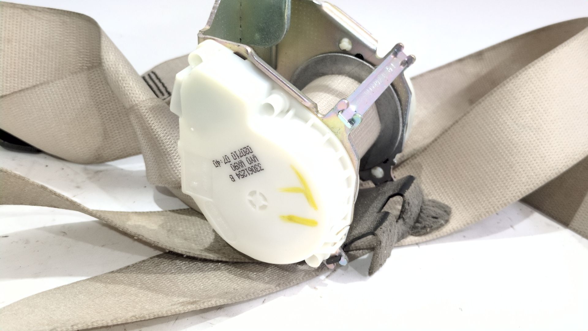 cinturon_seguridad_trasero_izquierdo_s3916324005_bmw_5_f10_520_i