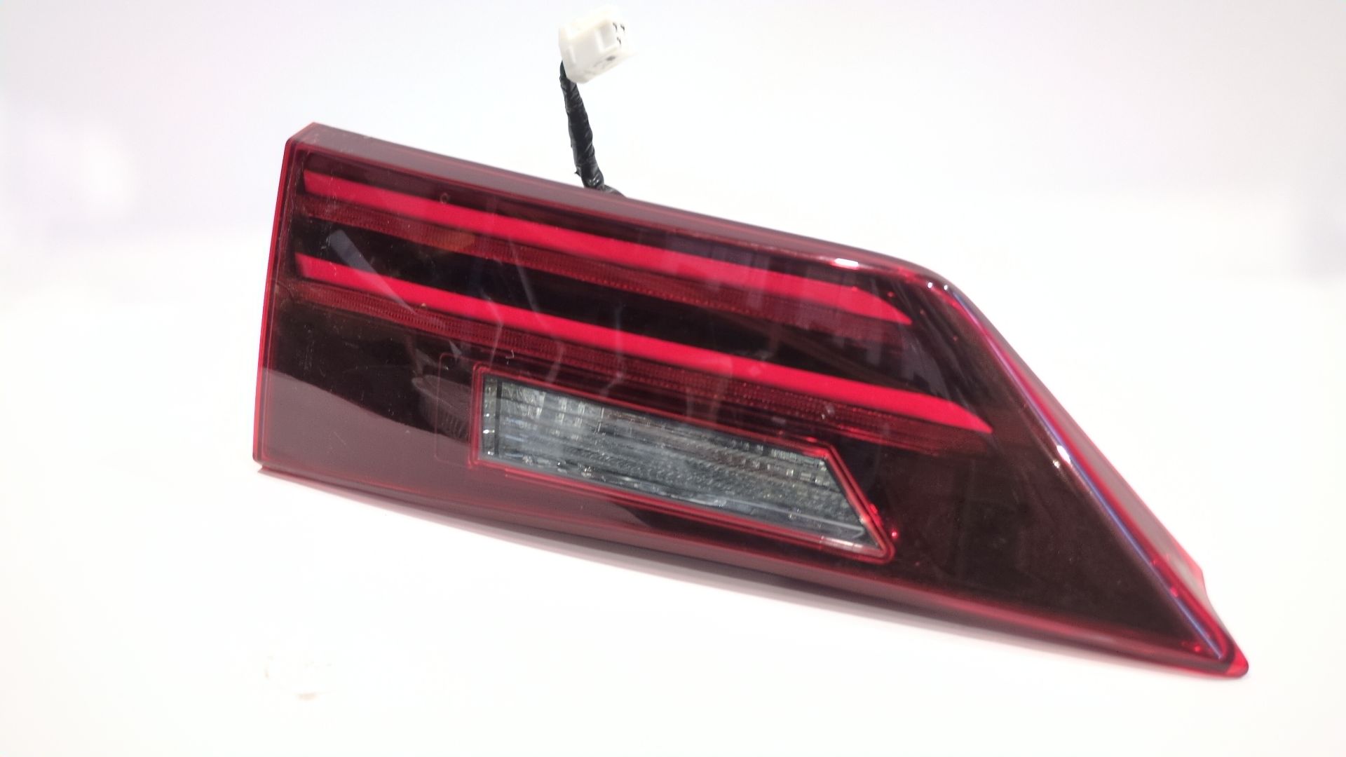 piloto_trasero_derecho_interior_8158053141_lexus_is_iii_e3_300h_ave30